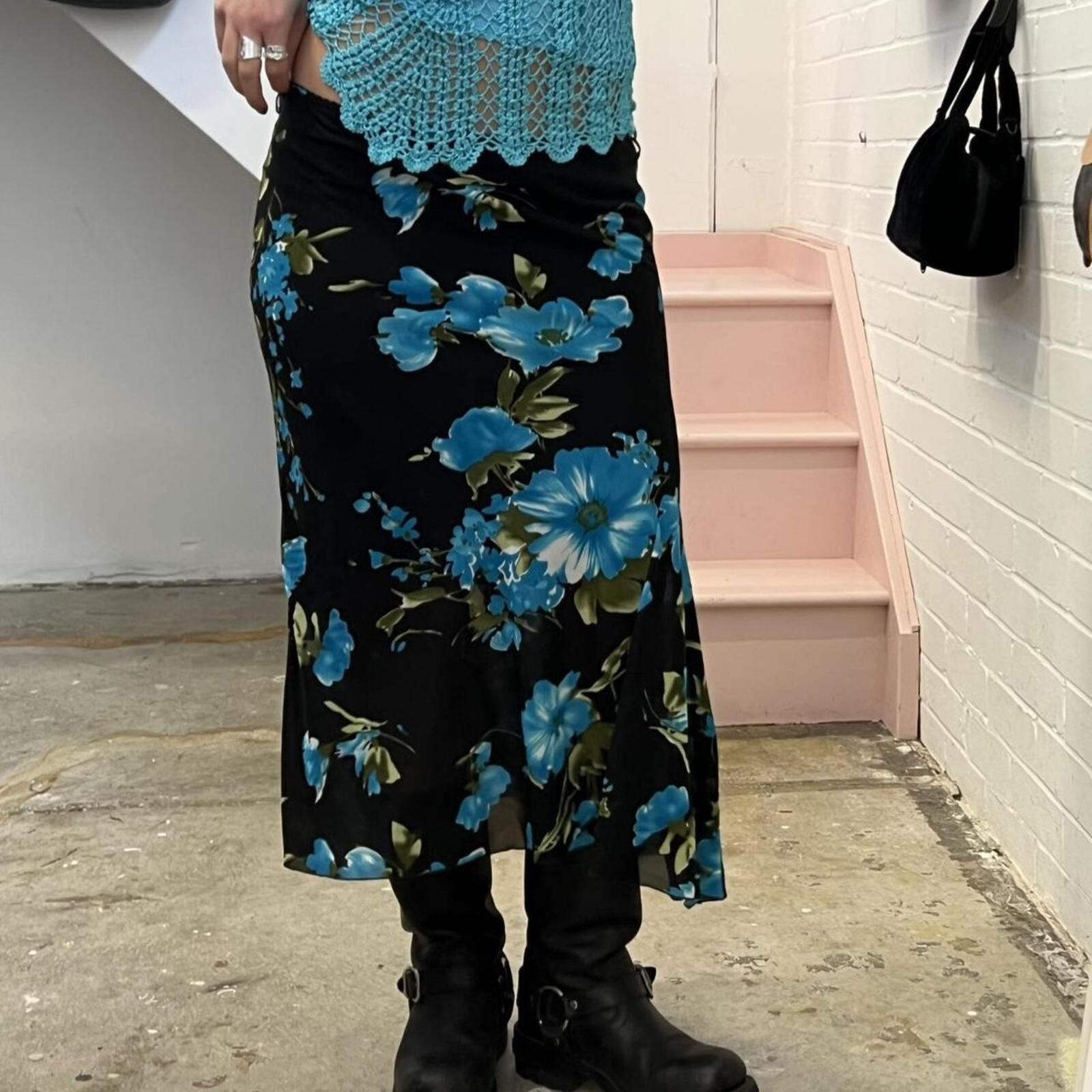 blue and black floral low rise vintage floaty maxi skirt