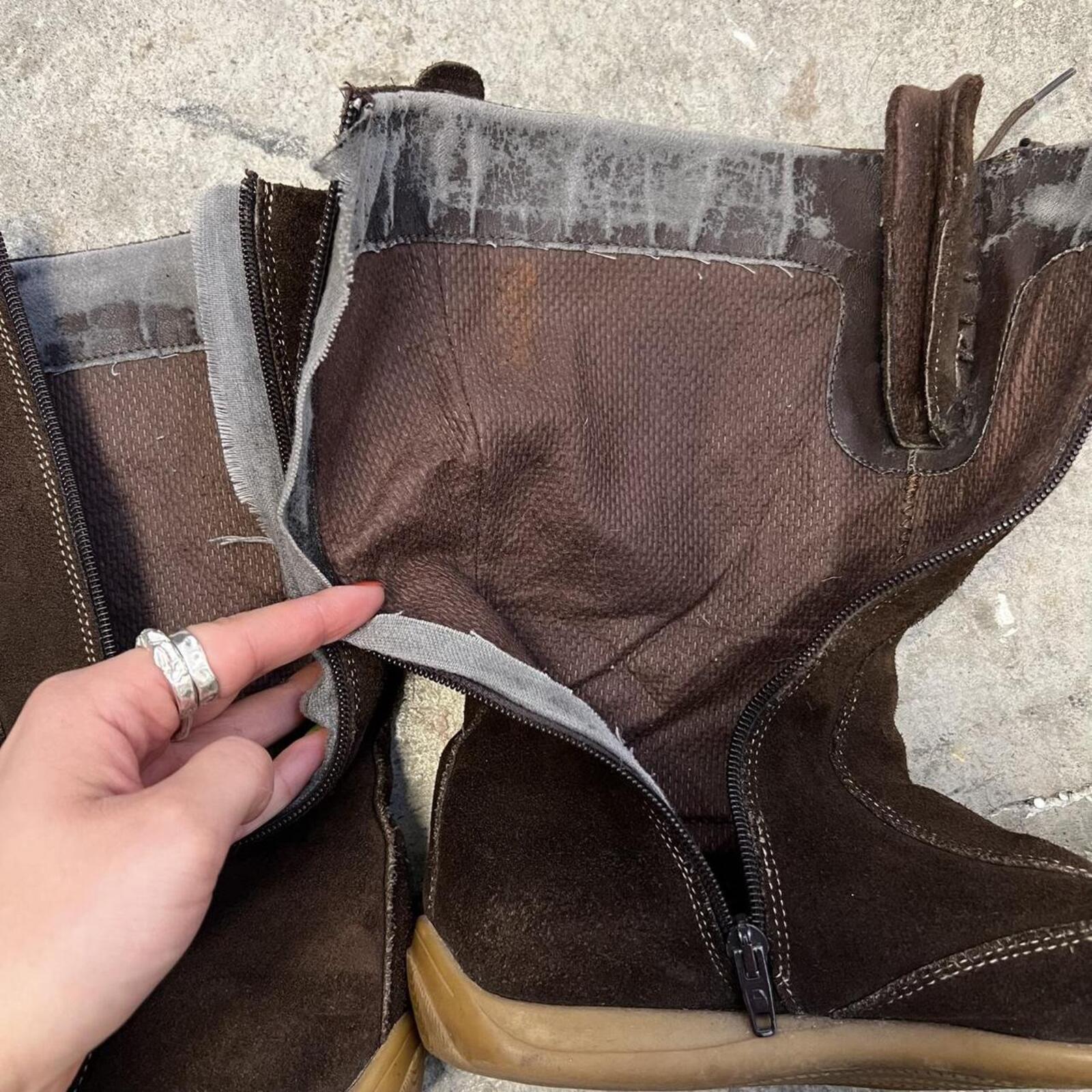 Brown suede mid calf flat boxing boots with white stripes