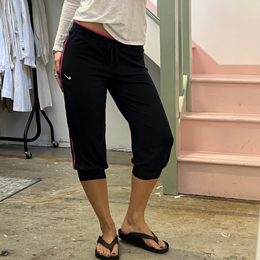 Nike black and pink sporty cinched capris