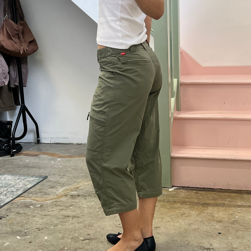 Khaki sporty style capri