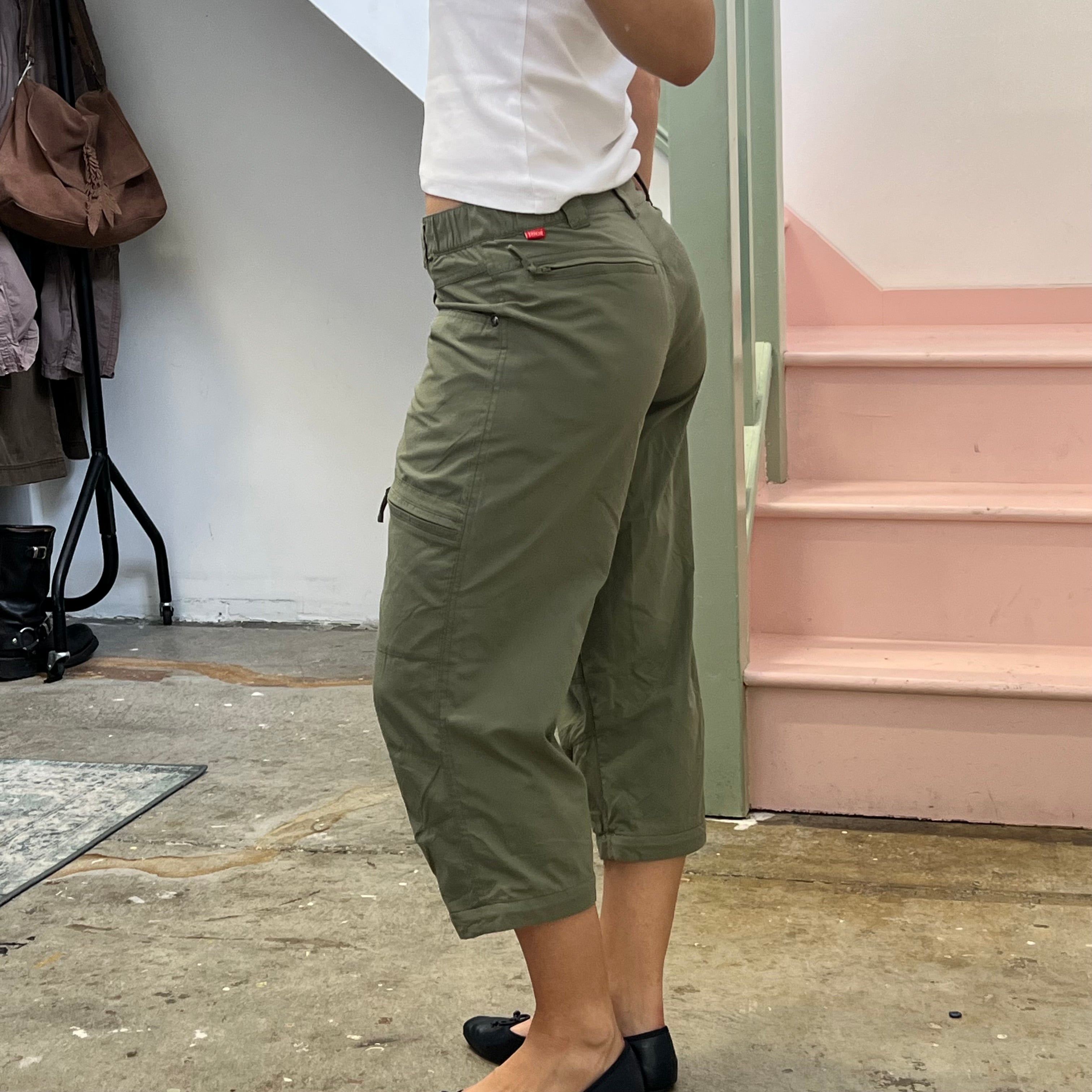 Khaki sporty style capri