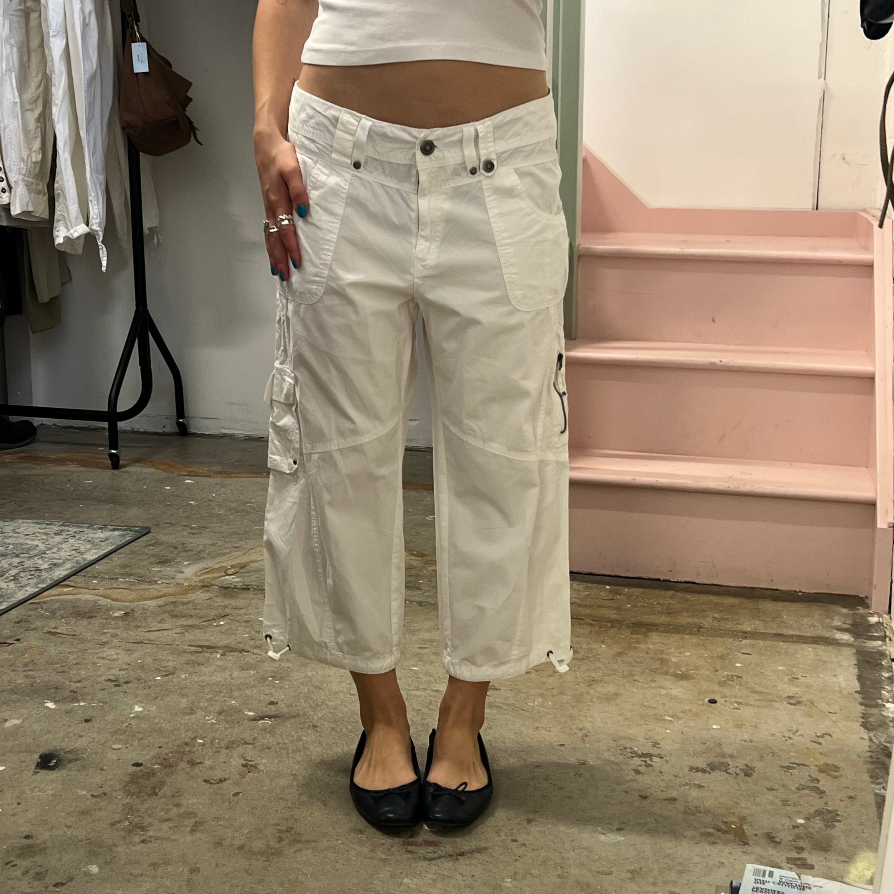 White low rise  wide leg cargo capris