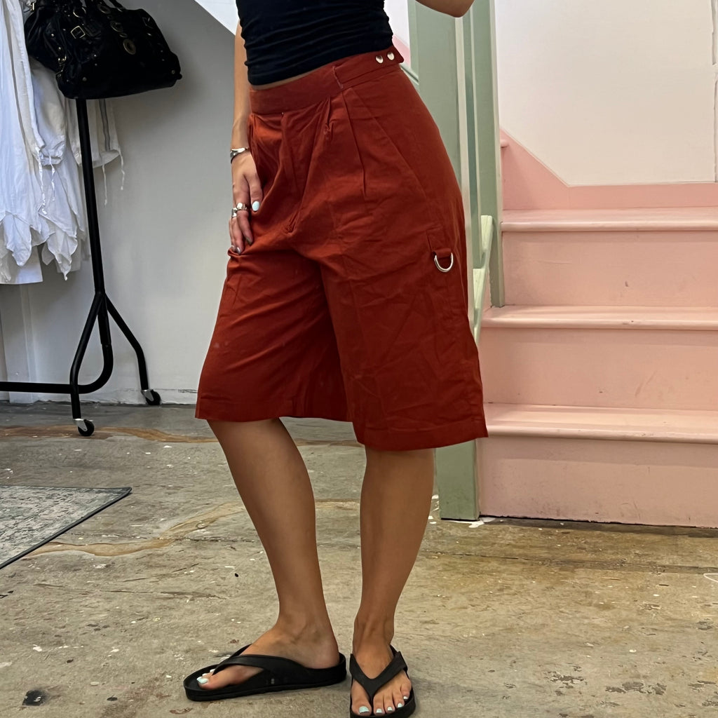 Orange tailored white leg shorts