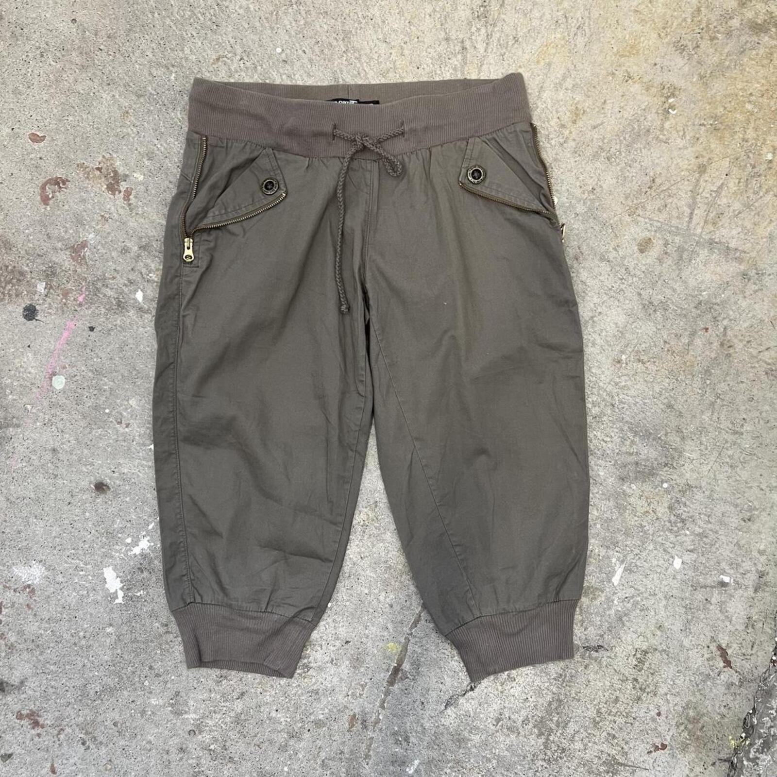 Khaki balloon style vintage cuffed capris with tie waist