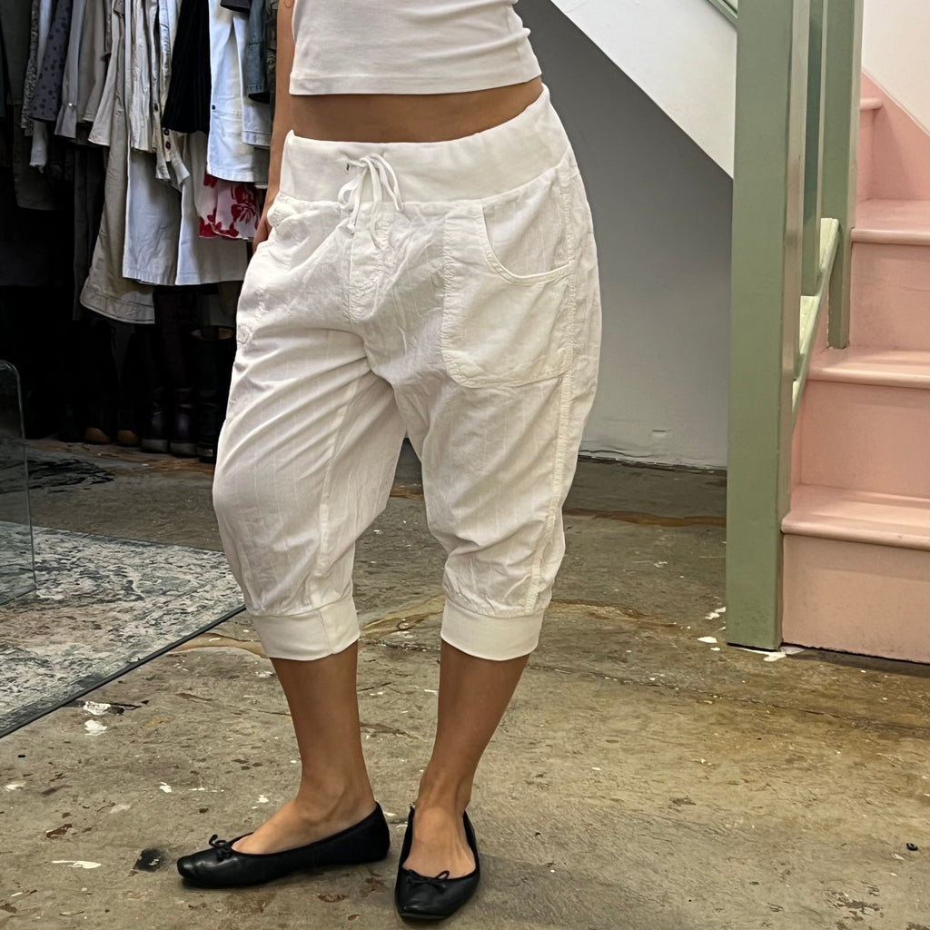 White striped cuffed cargo capris