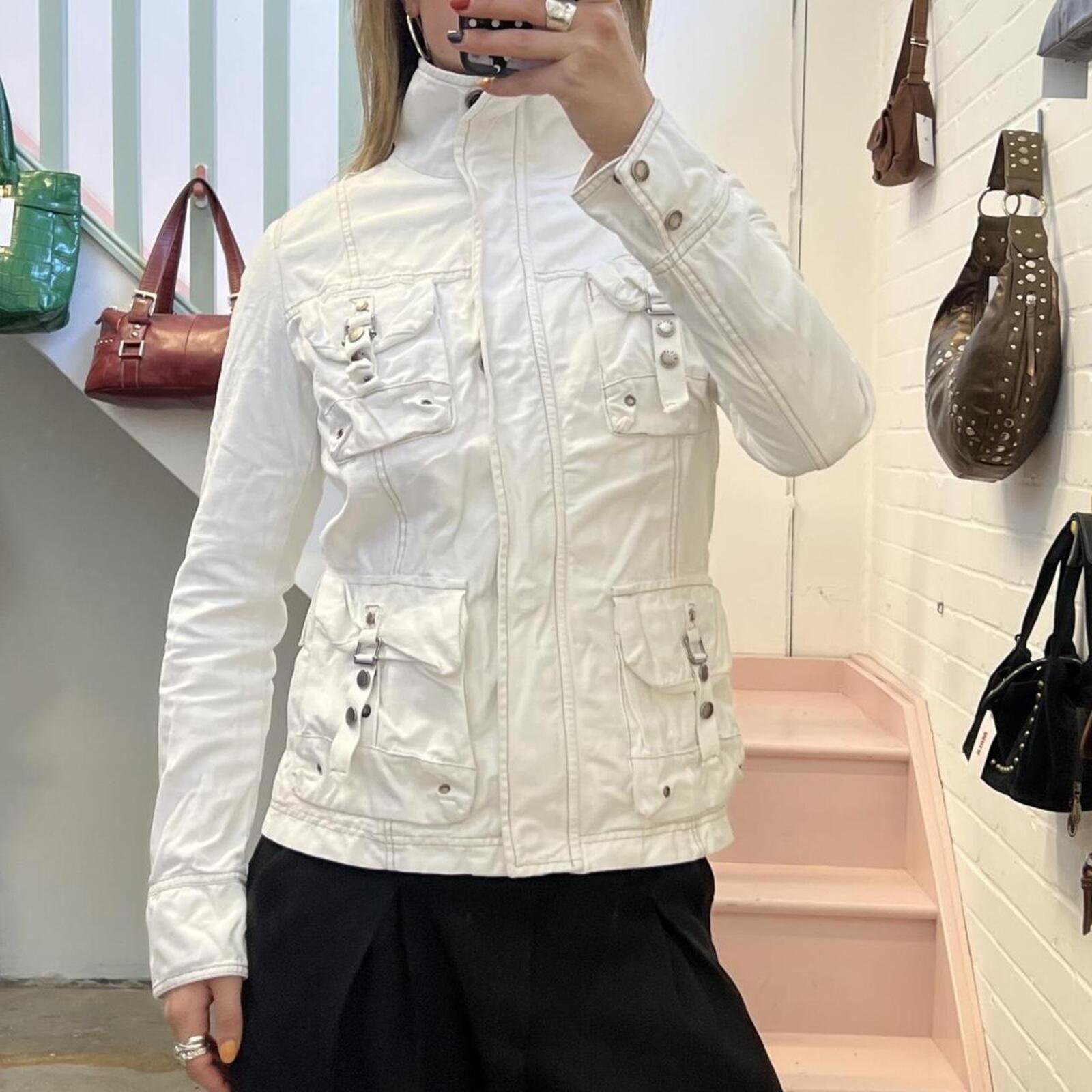 White utility style fitted zip up vintage jacket with cargo pockets