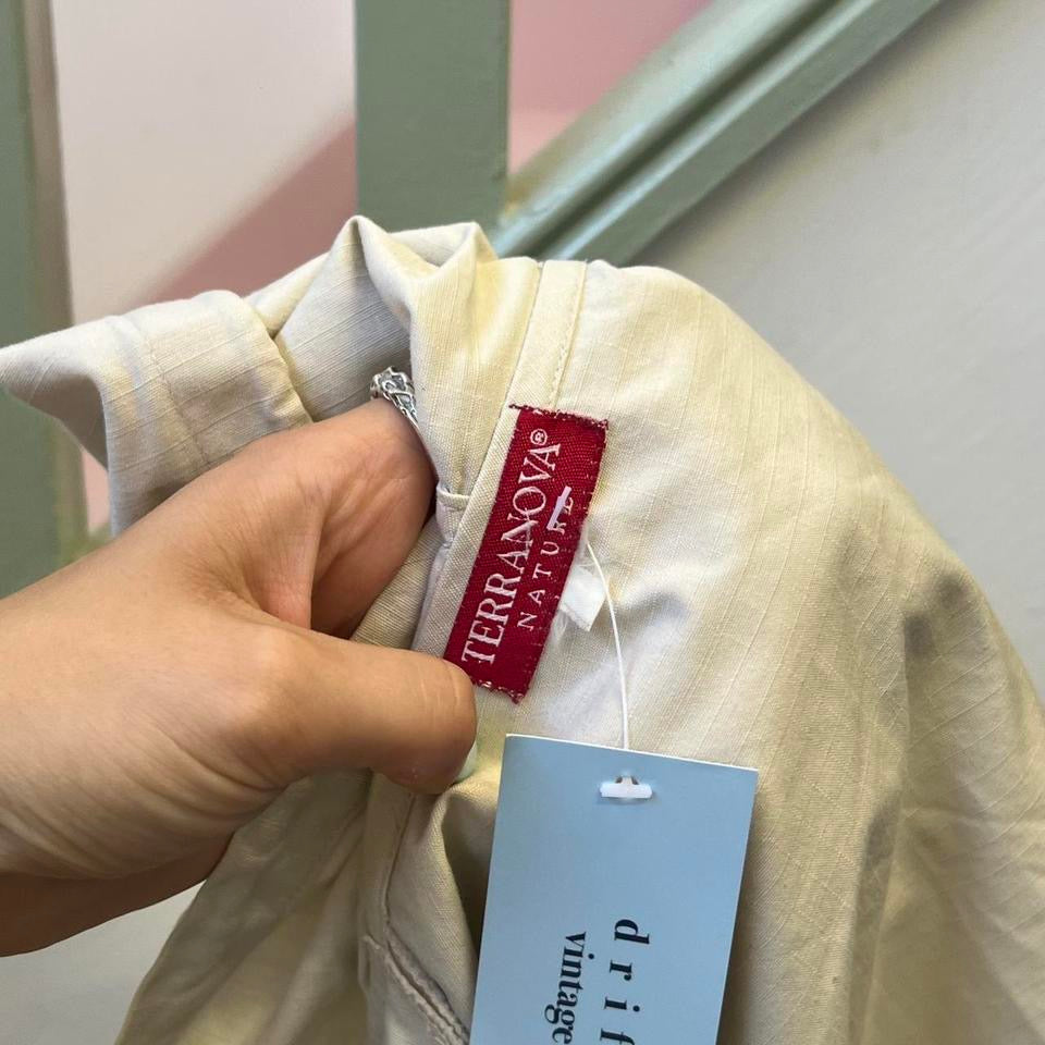 Terra nova cream light weigh zip up bomber