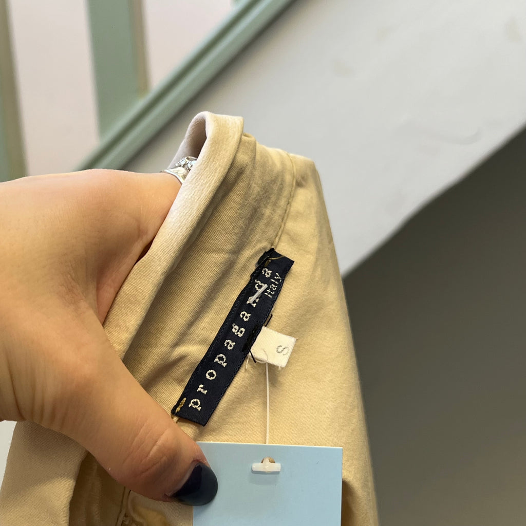 Cream zip up fitted shirt