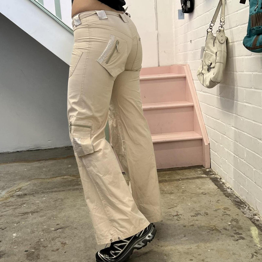 cream low rise wide leg vintage cargo trousers