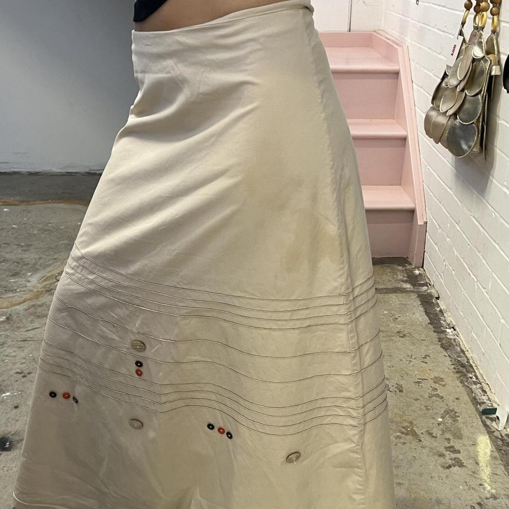 Cream simple vintage maxi skirt with button embroidery