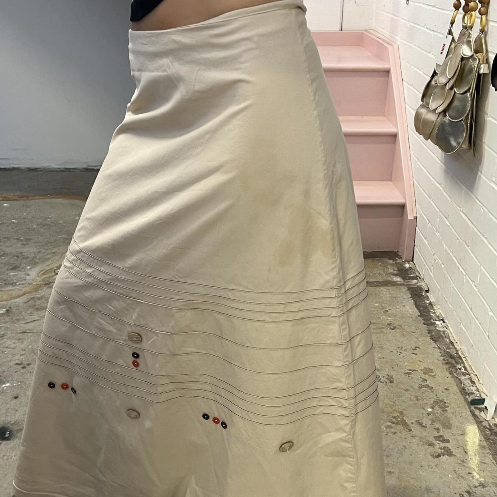 Cream simple vintage maxi skirt with button embroidery