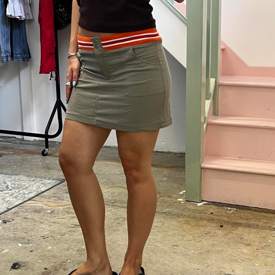 Khaki sporty cargo mini skirt