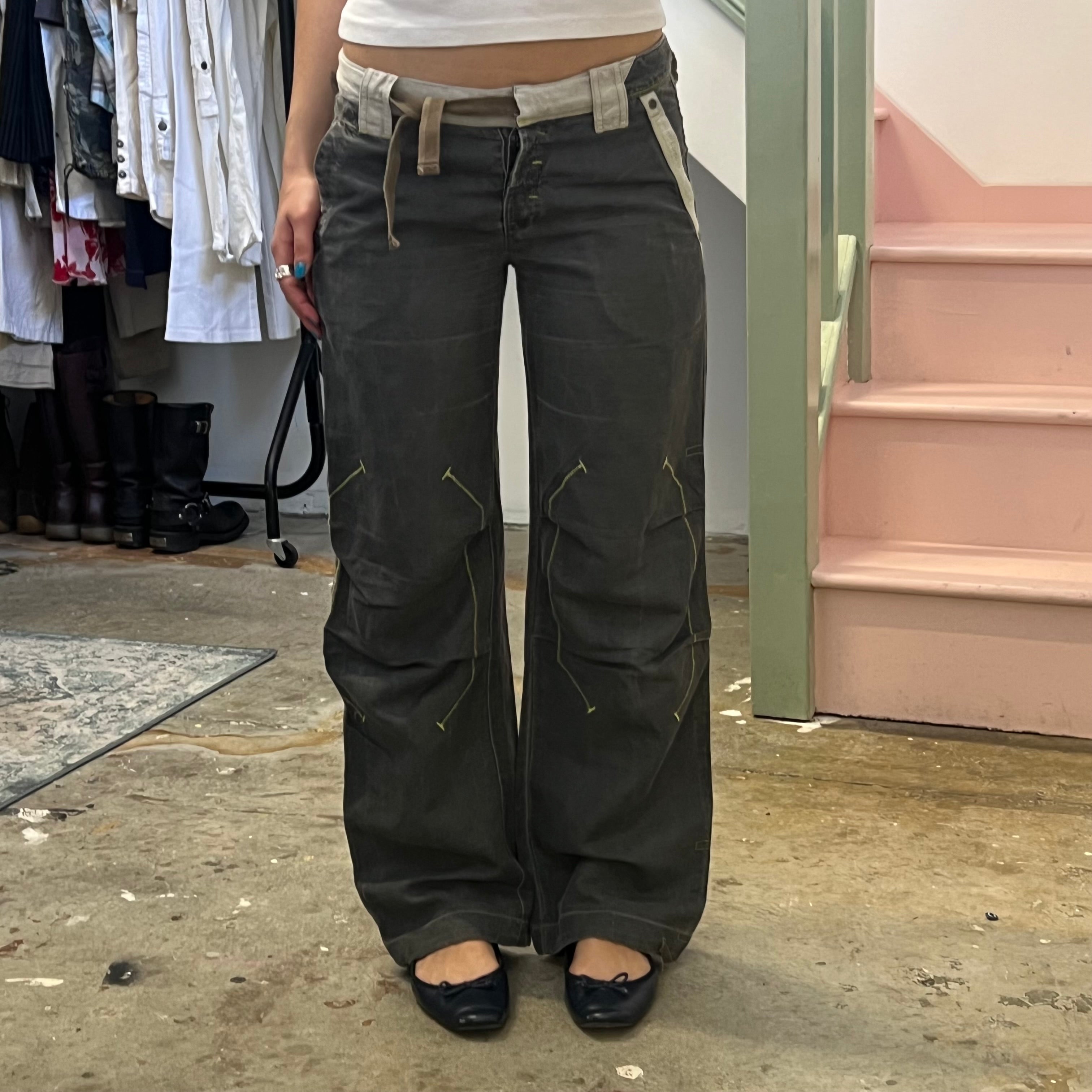 Grey low rise wide leg linen trousers with contrast stitching