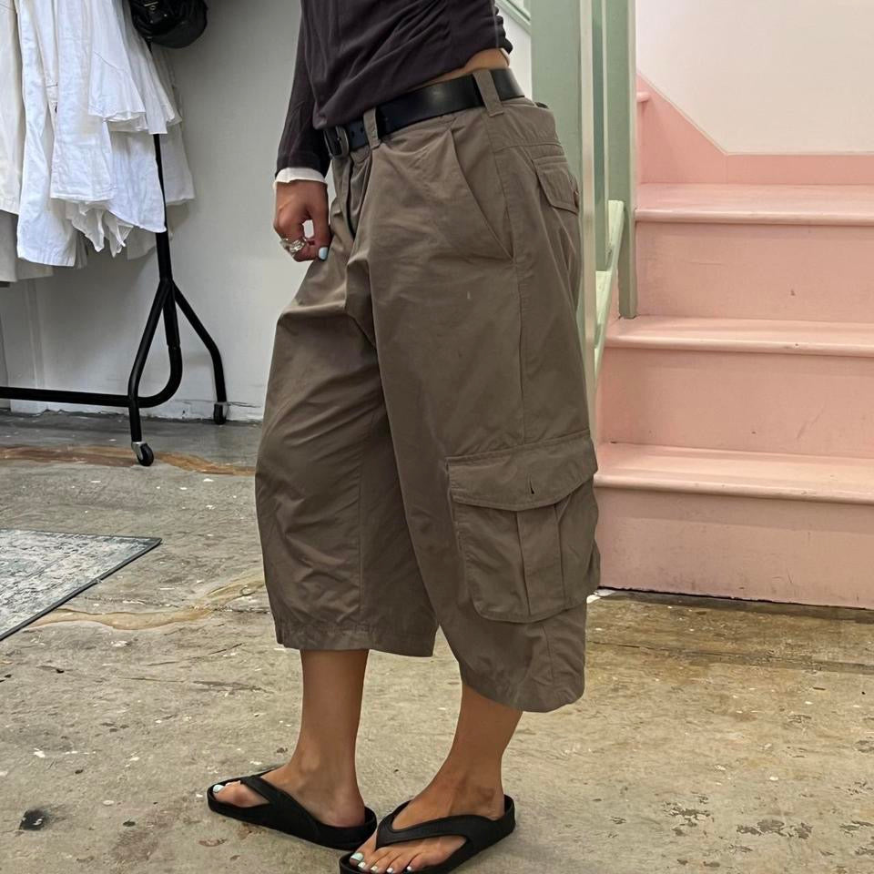 Khaki baggy cargo capris