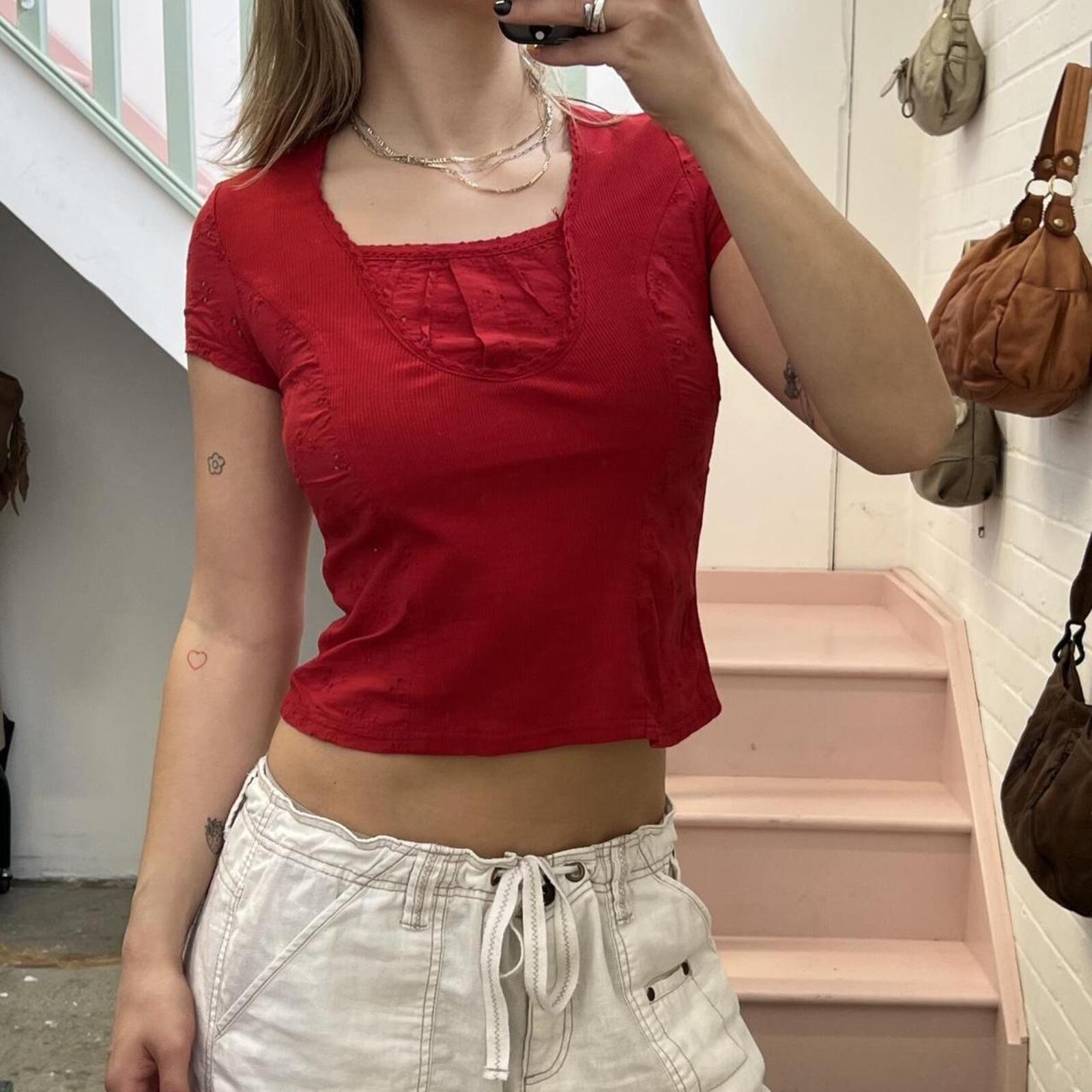 Red cotton vintage fitted baby tee