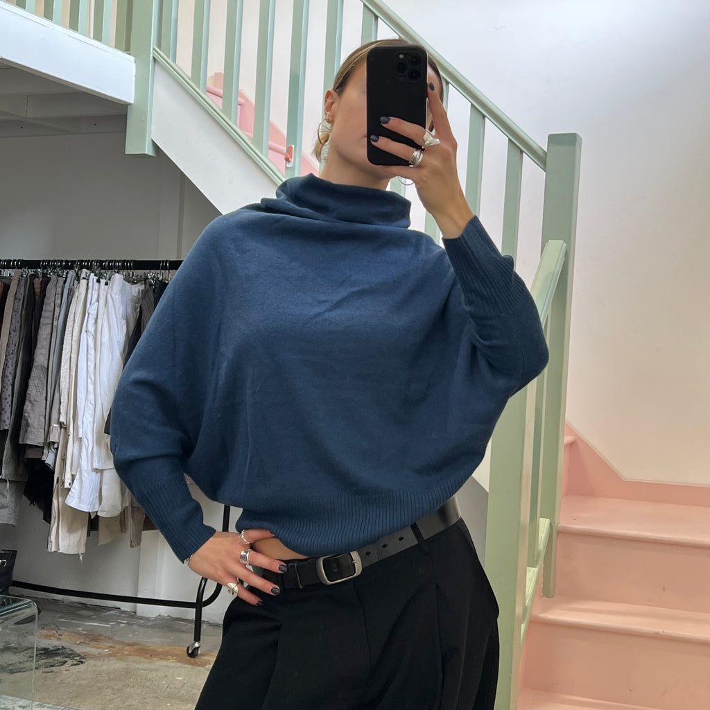 Pimkie blue batwing sweater