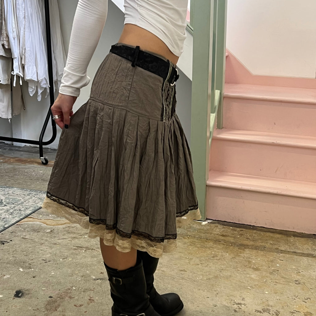 Brown crinkle lace trim belted midi skirt