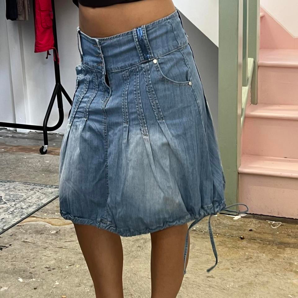 Light wash pleated denim bubble midi skirt