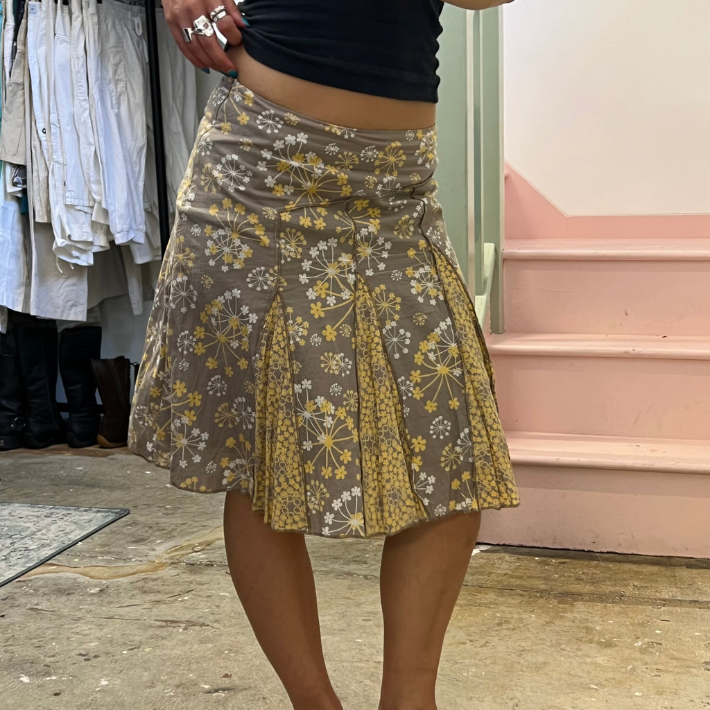 Grey and yellow floral pleated midi skirt
