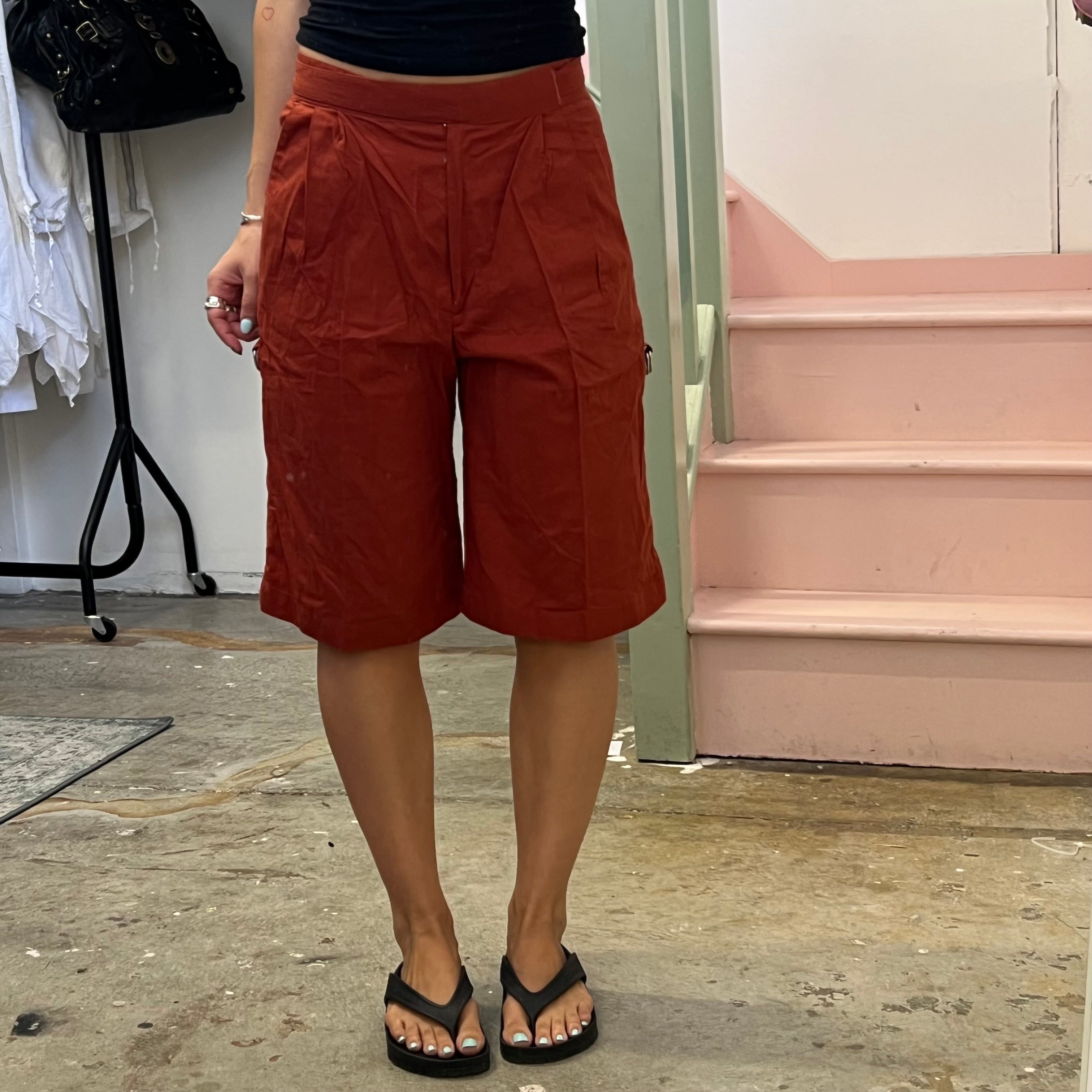 Orange tailored white leg shorts