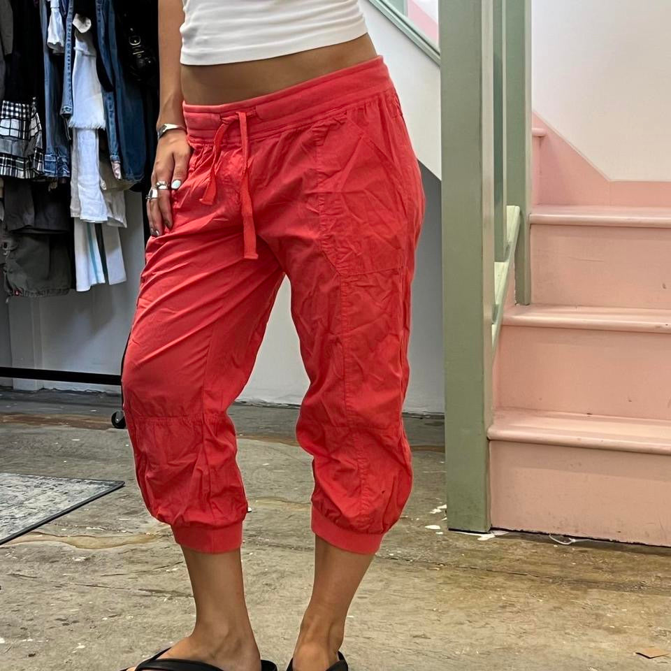 Coral balloon style cargo capris