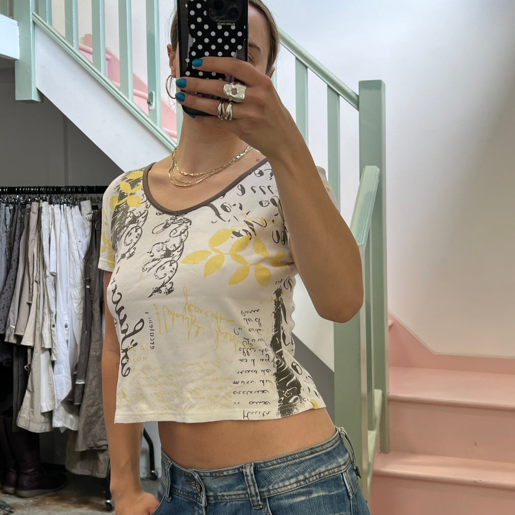 White grey graphic tee