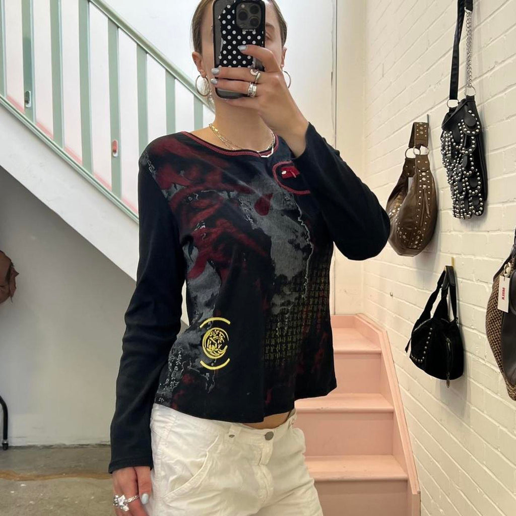 Black and red graphic print long sleeve top