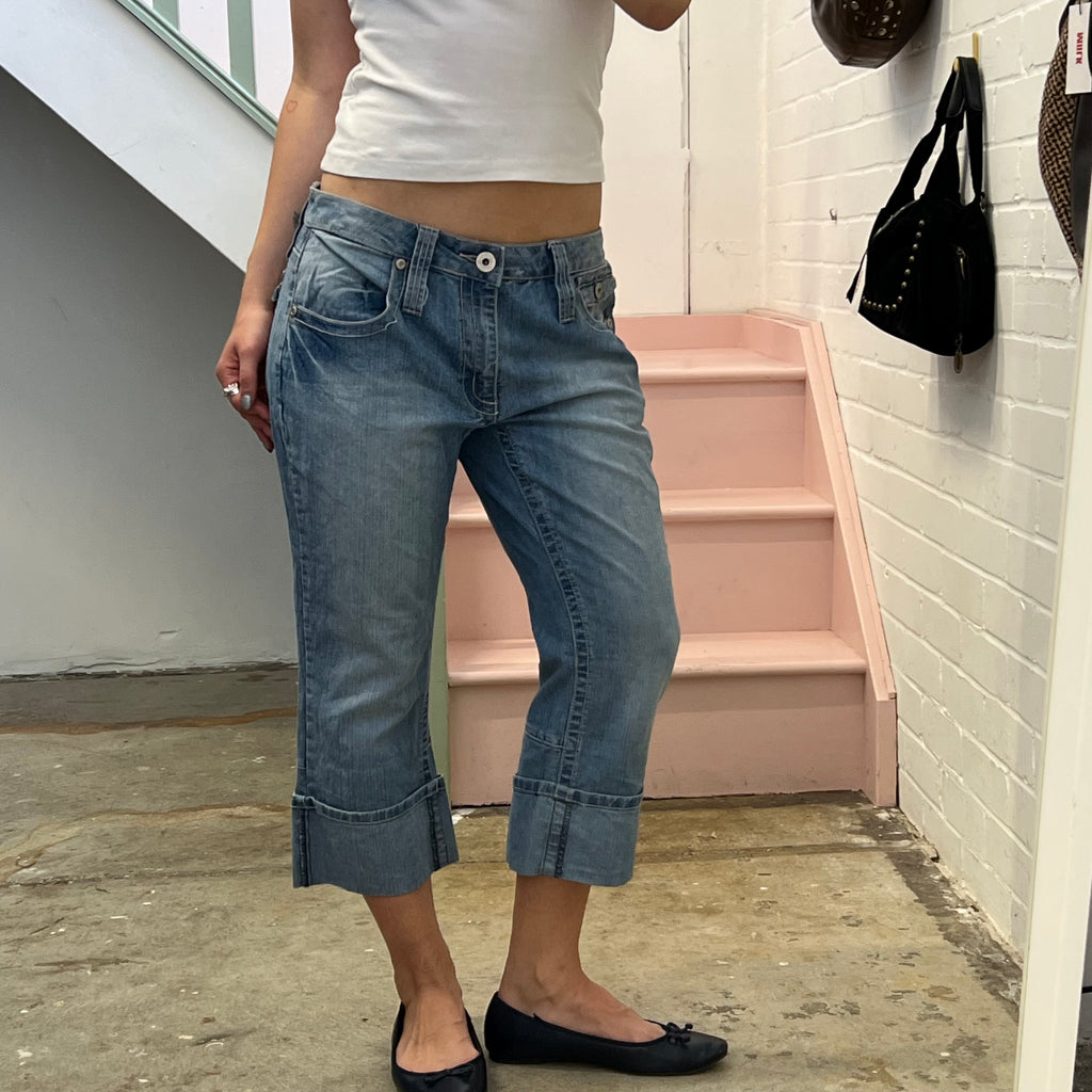 Light wash denim fold hem capris