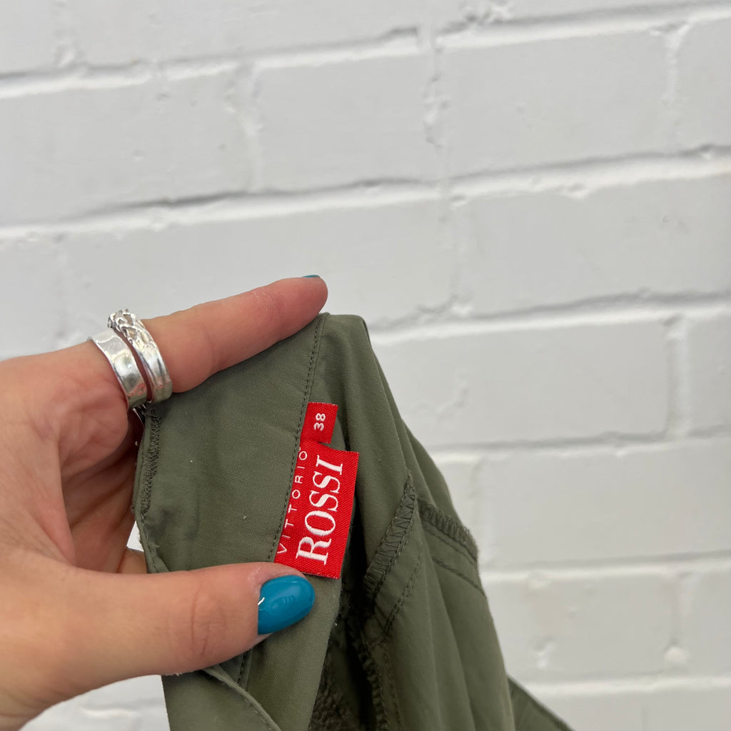 Khaki sporty style capri