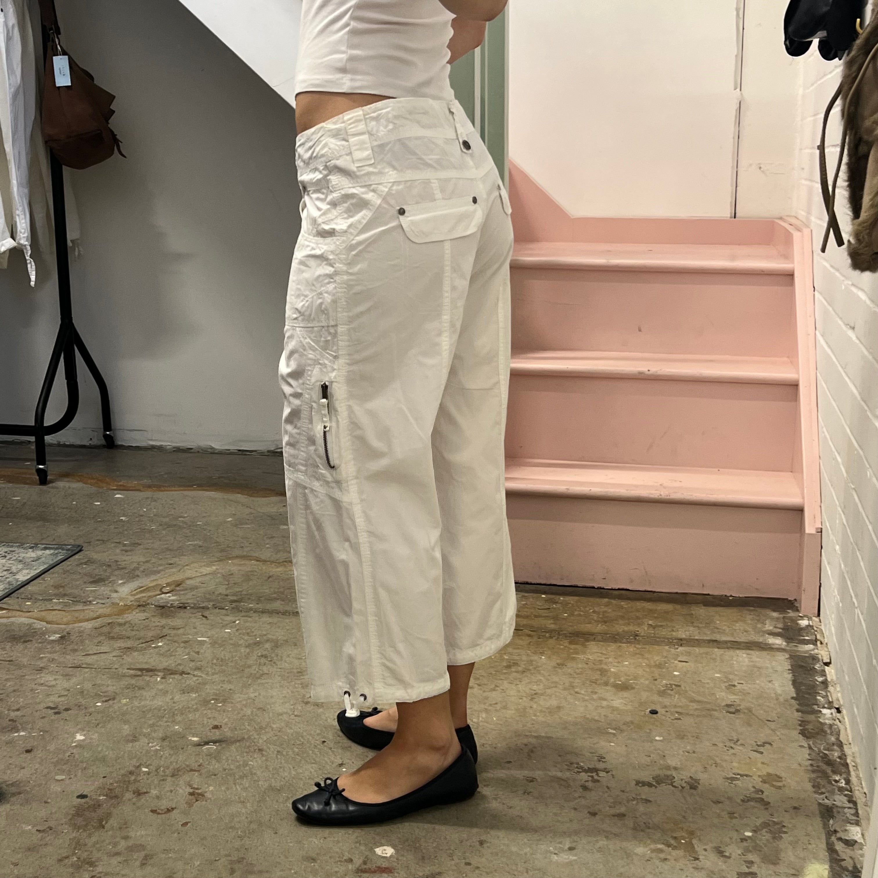 White low rise  wide leg cargo capris