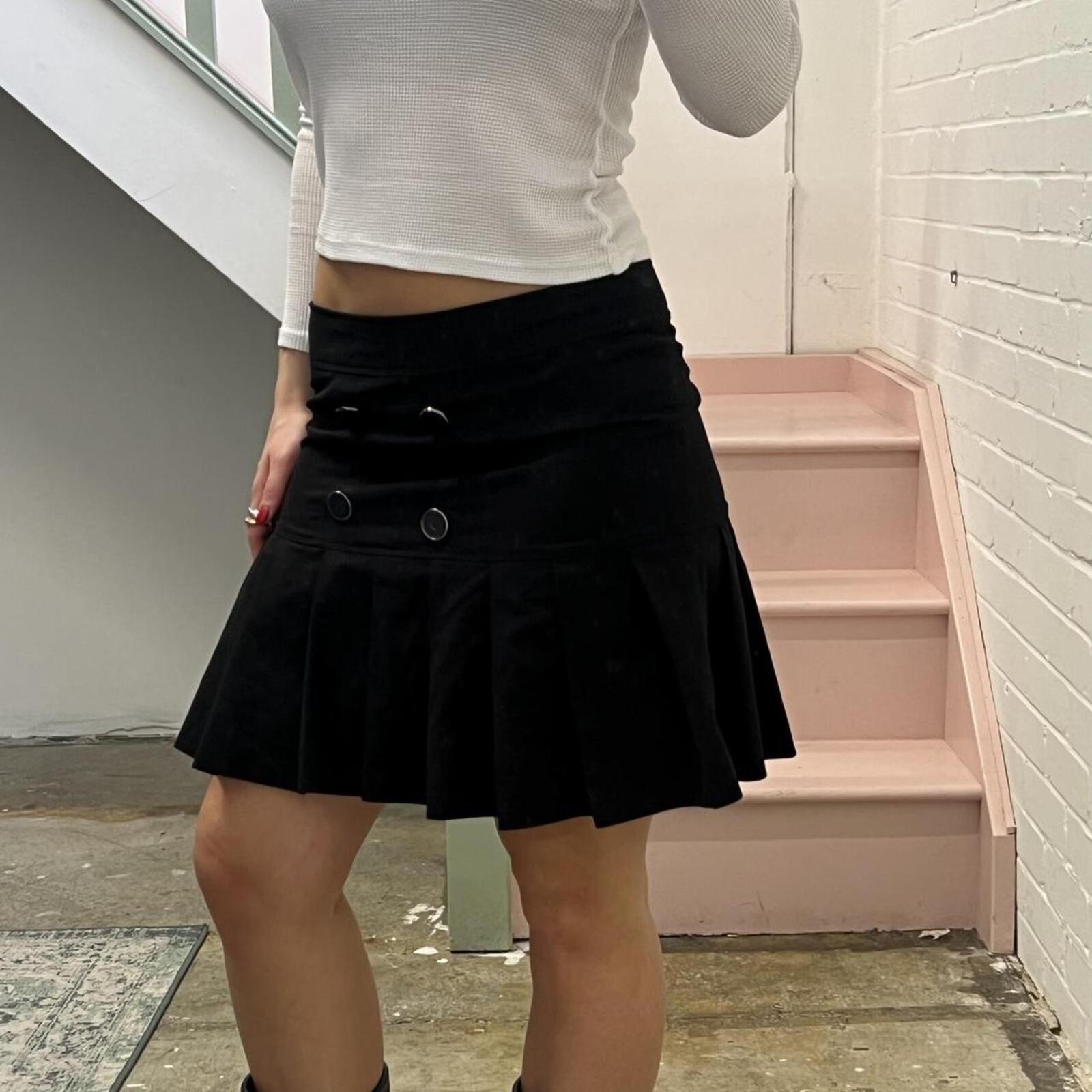 Camaieu black pleated vintage knee length tailored skirt with buttons