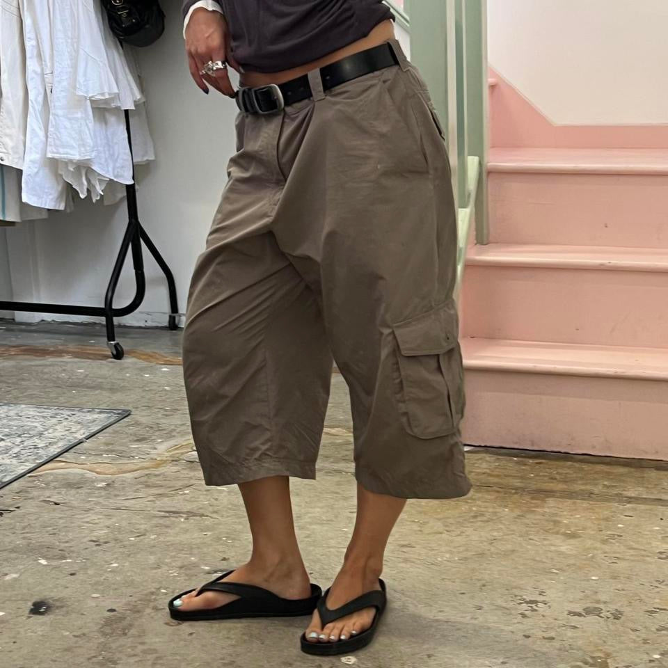 Khaki baggy cargo capris