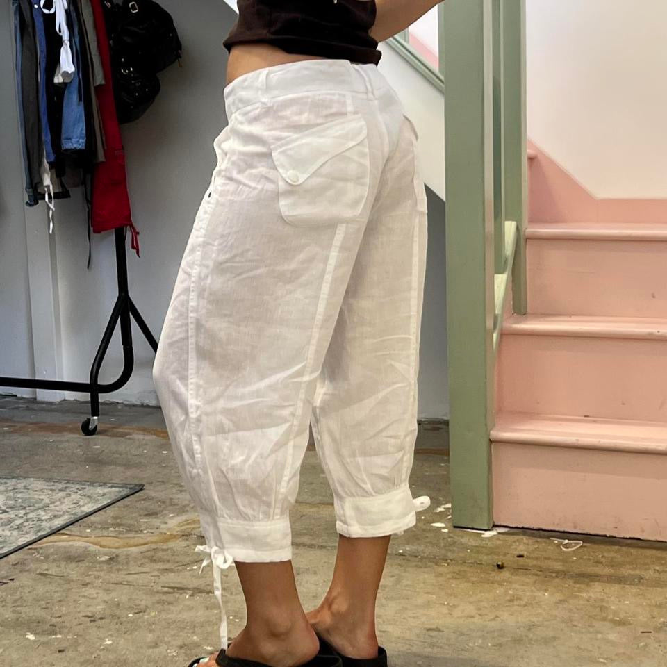 White cotton balloon style capris