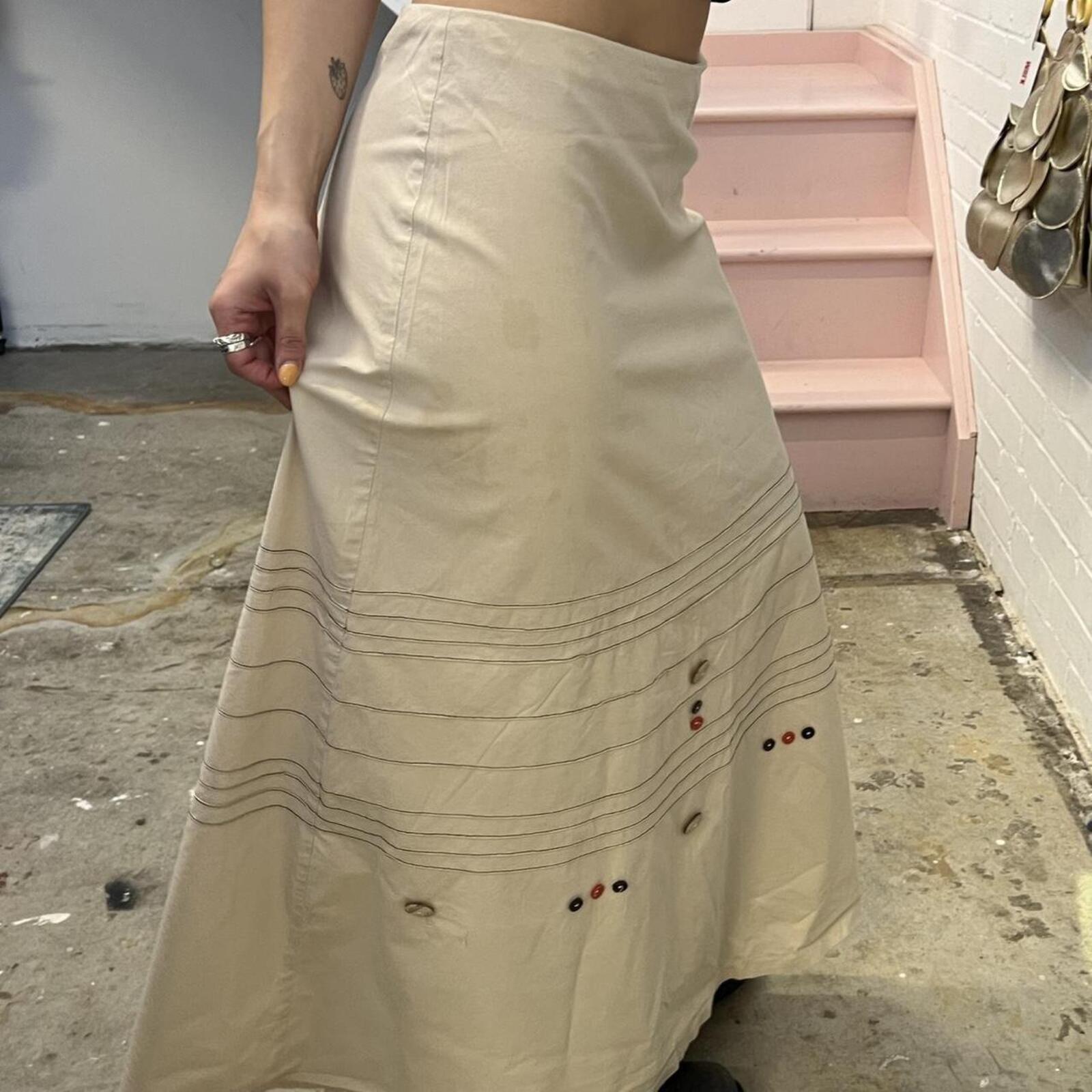 Cream simple vintage maxi skirt with button embroidery