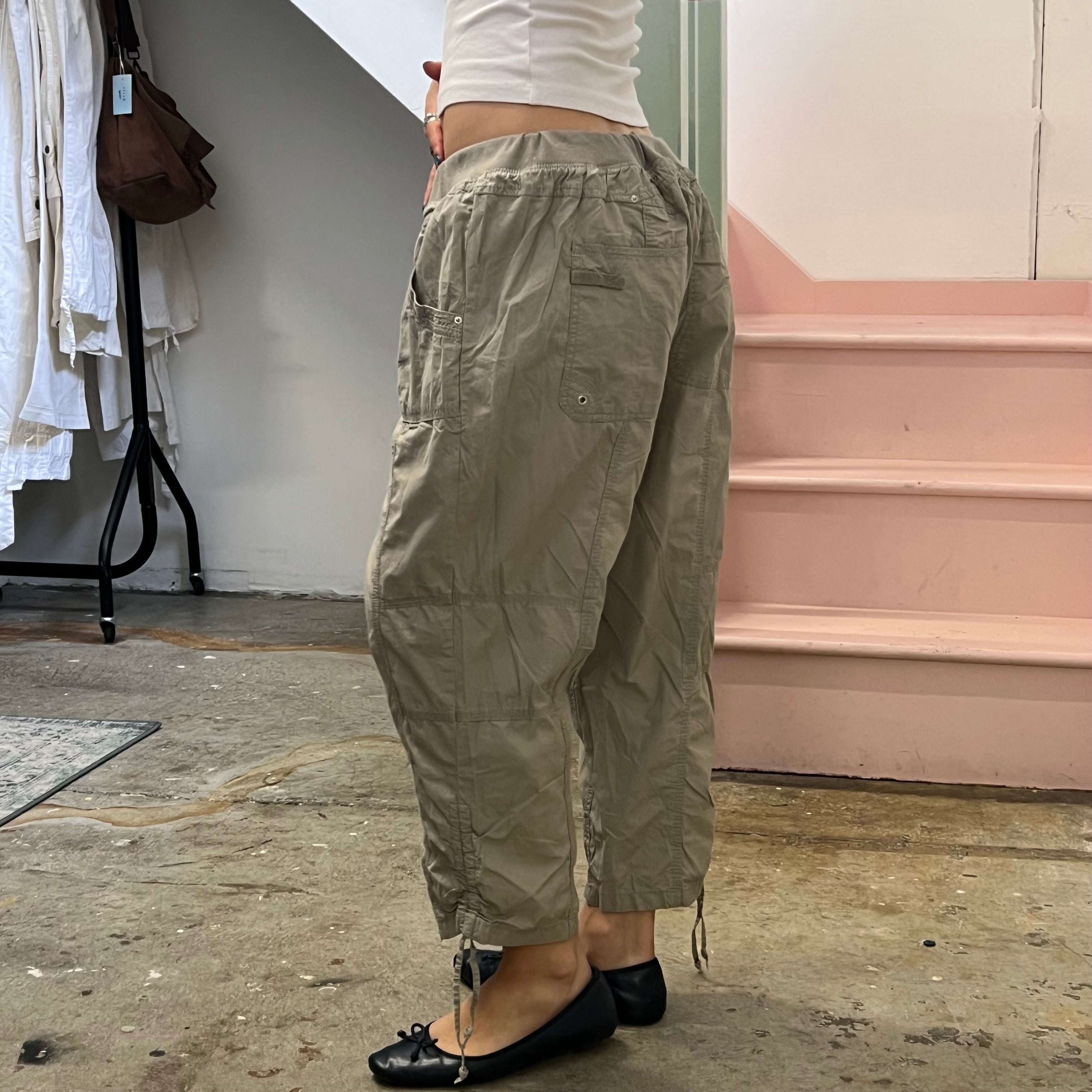 Cream baggy cargo capris
