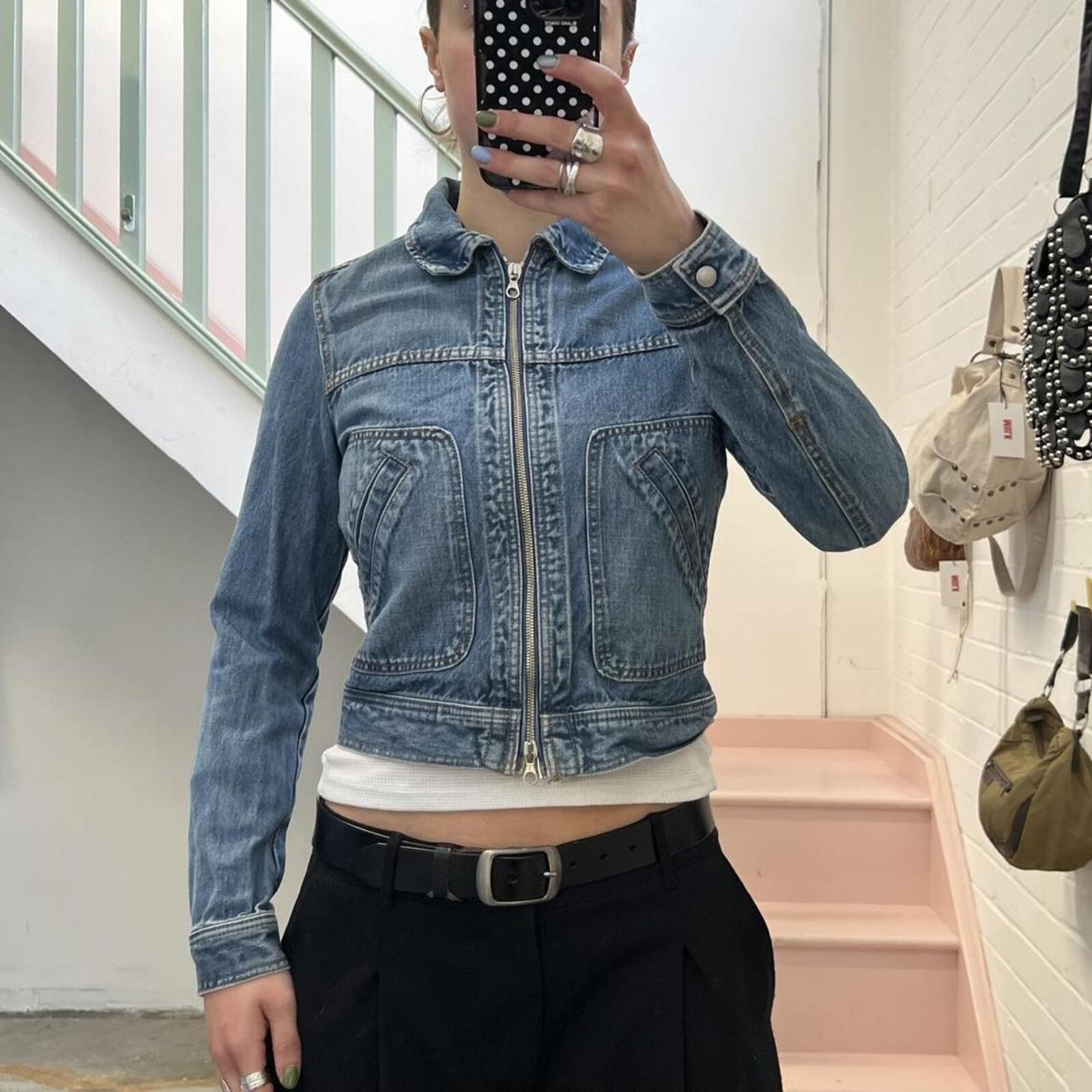 Mid wash zip up fitted vintage denim jacket with dual zip