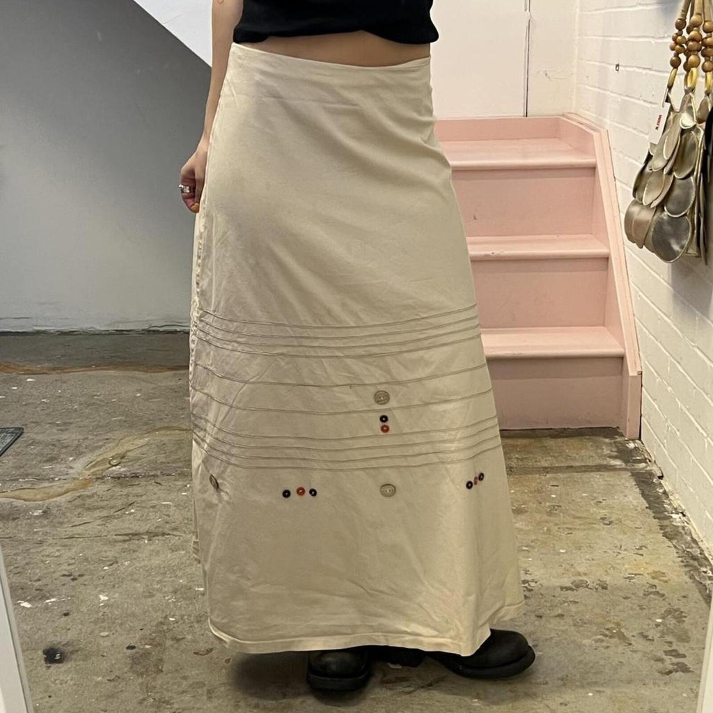 Cream simple vintage maxi skirt with button embroidery