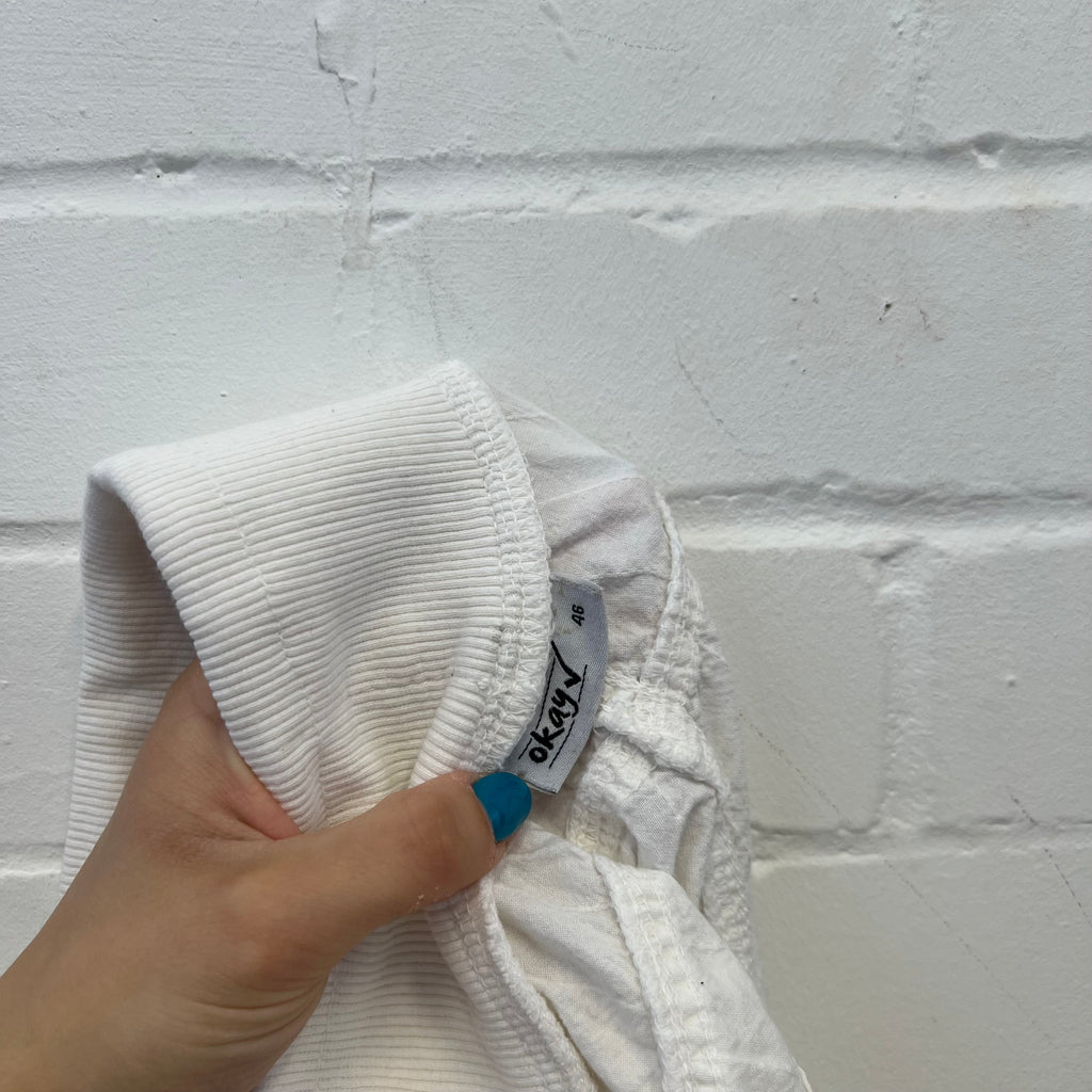 White striped cuffed cargo capris
