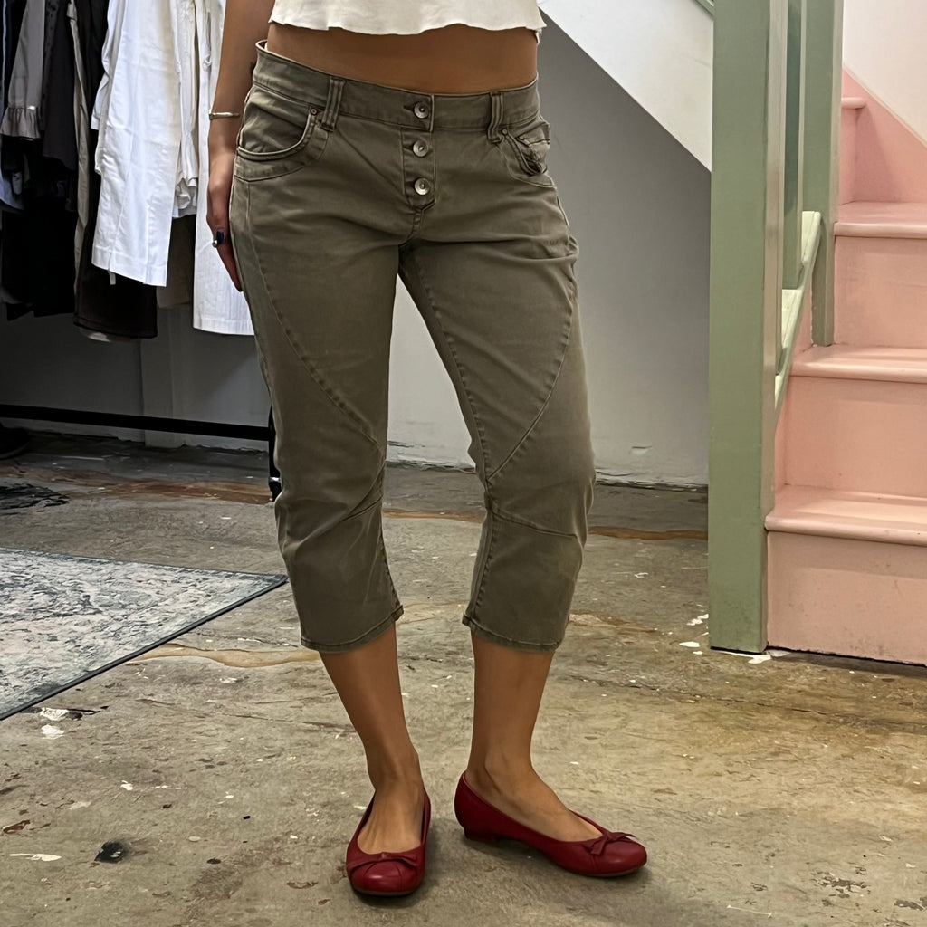 Khaki fitted slim leg capris