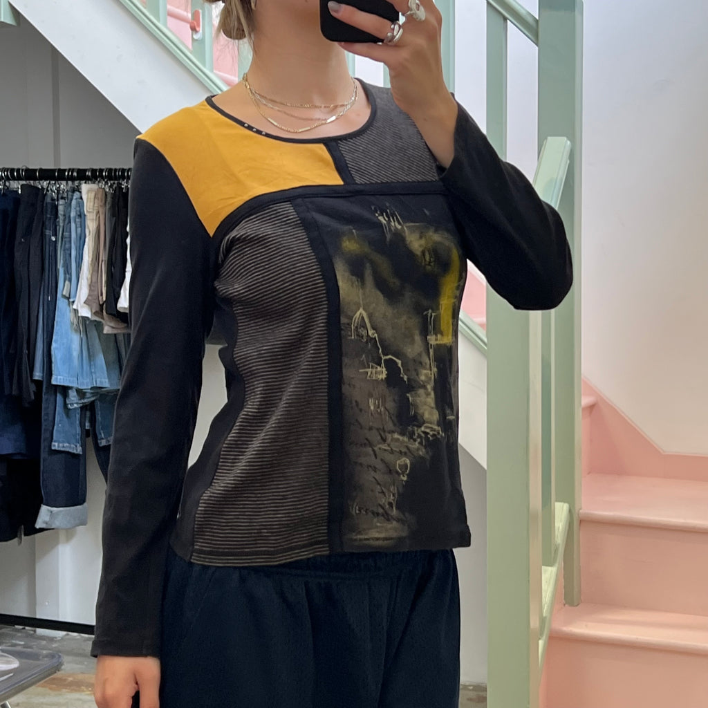 Black and yellow graphic print vintage top,