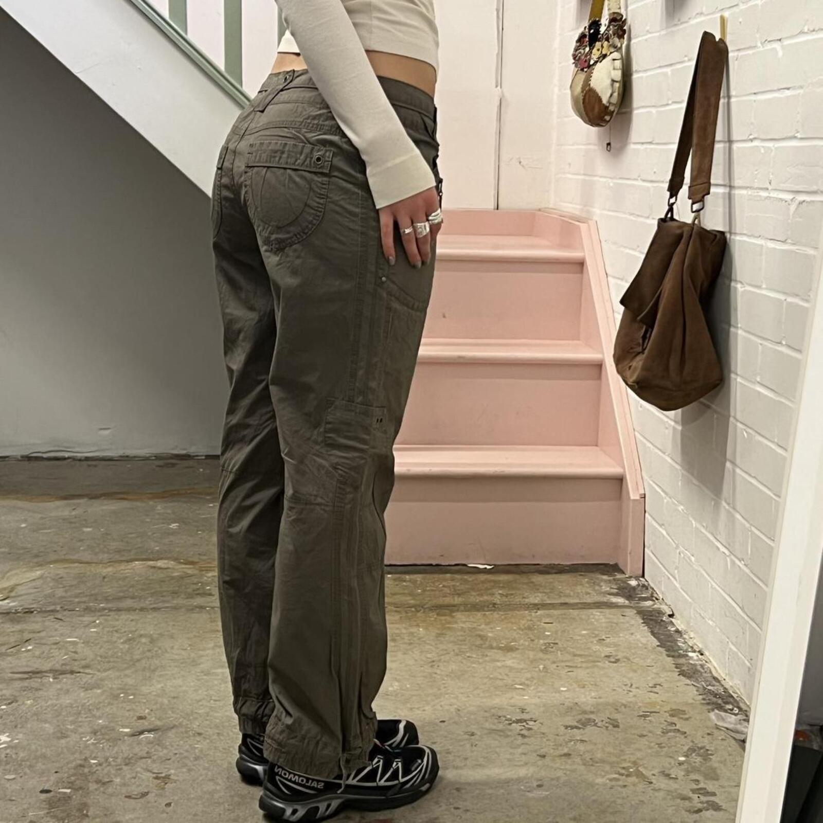 khaki low rise wide leg vintage cargo trousers