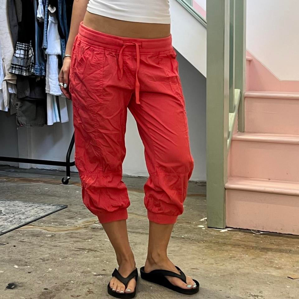 Coral balloon style cargo capris