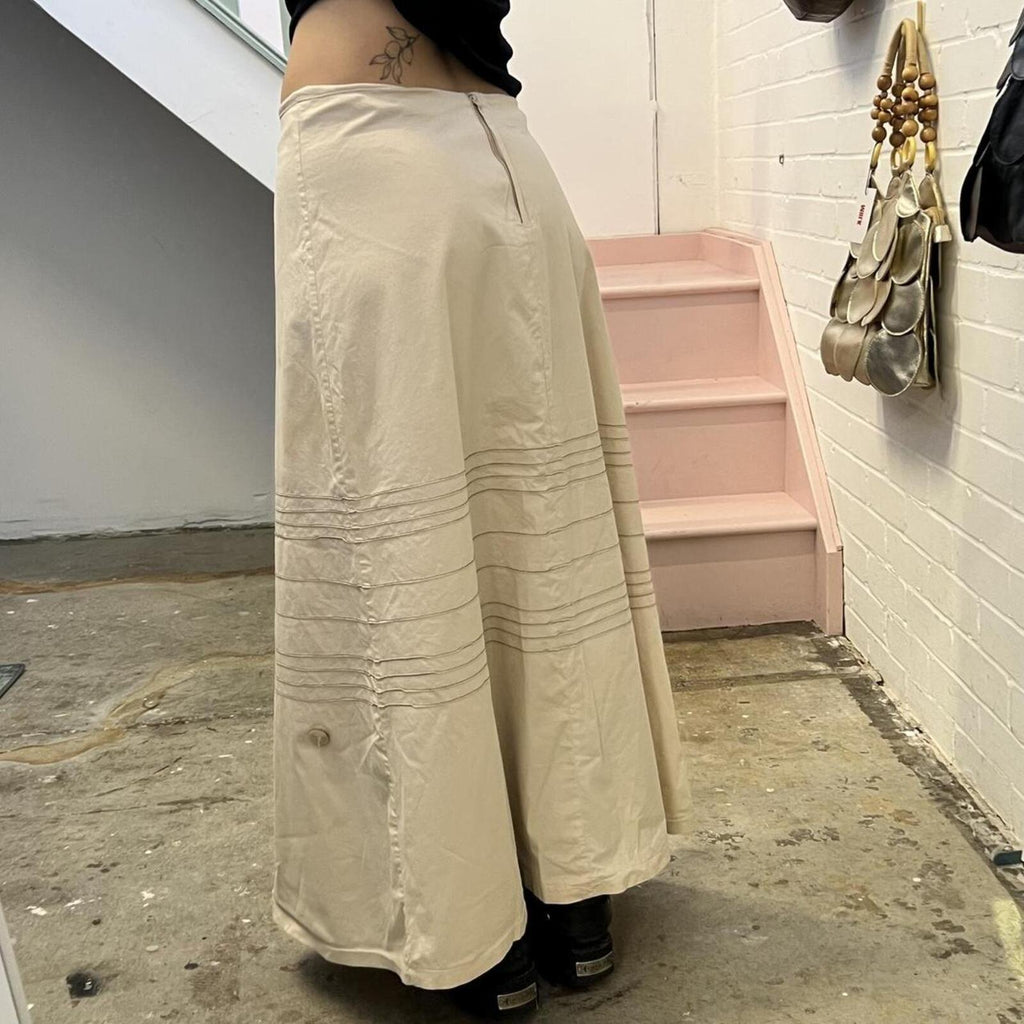 Cream simple vintage maxi skirt with button embroidery