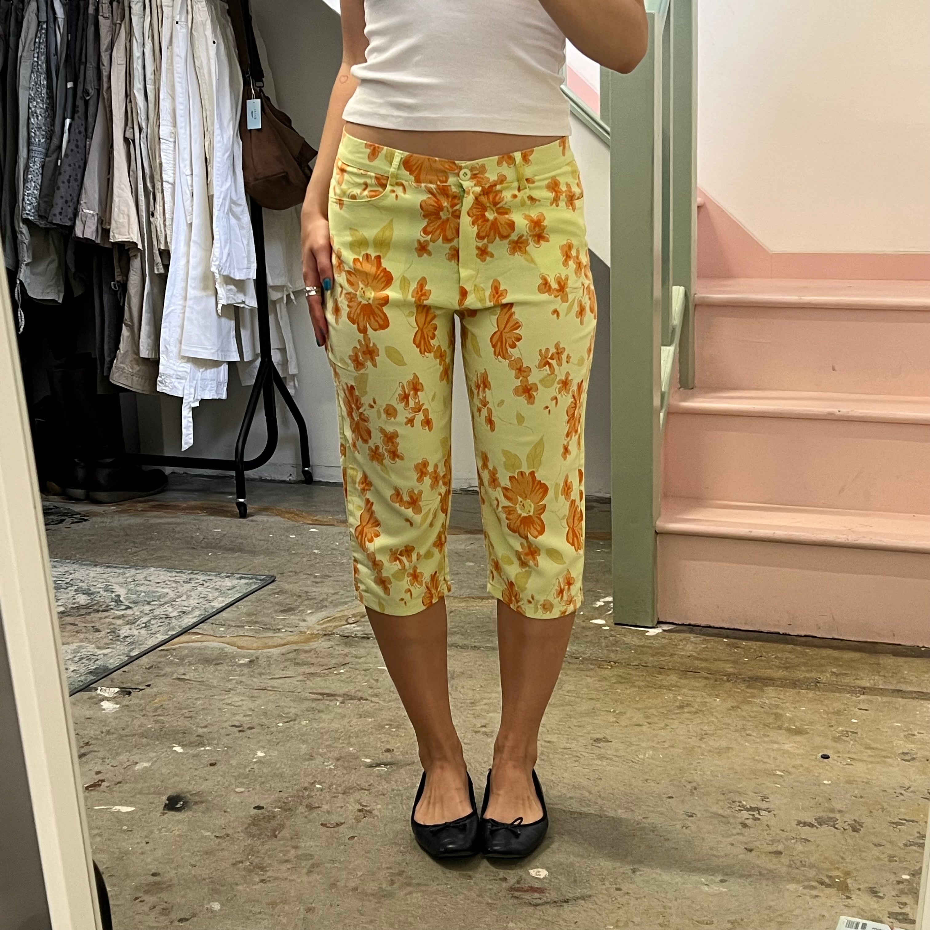 Yellow and orange floral fitted tailored capris