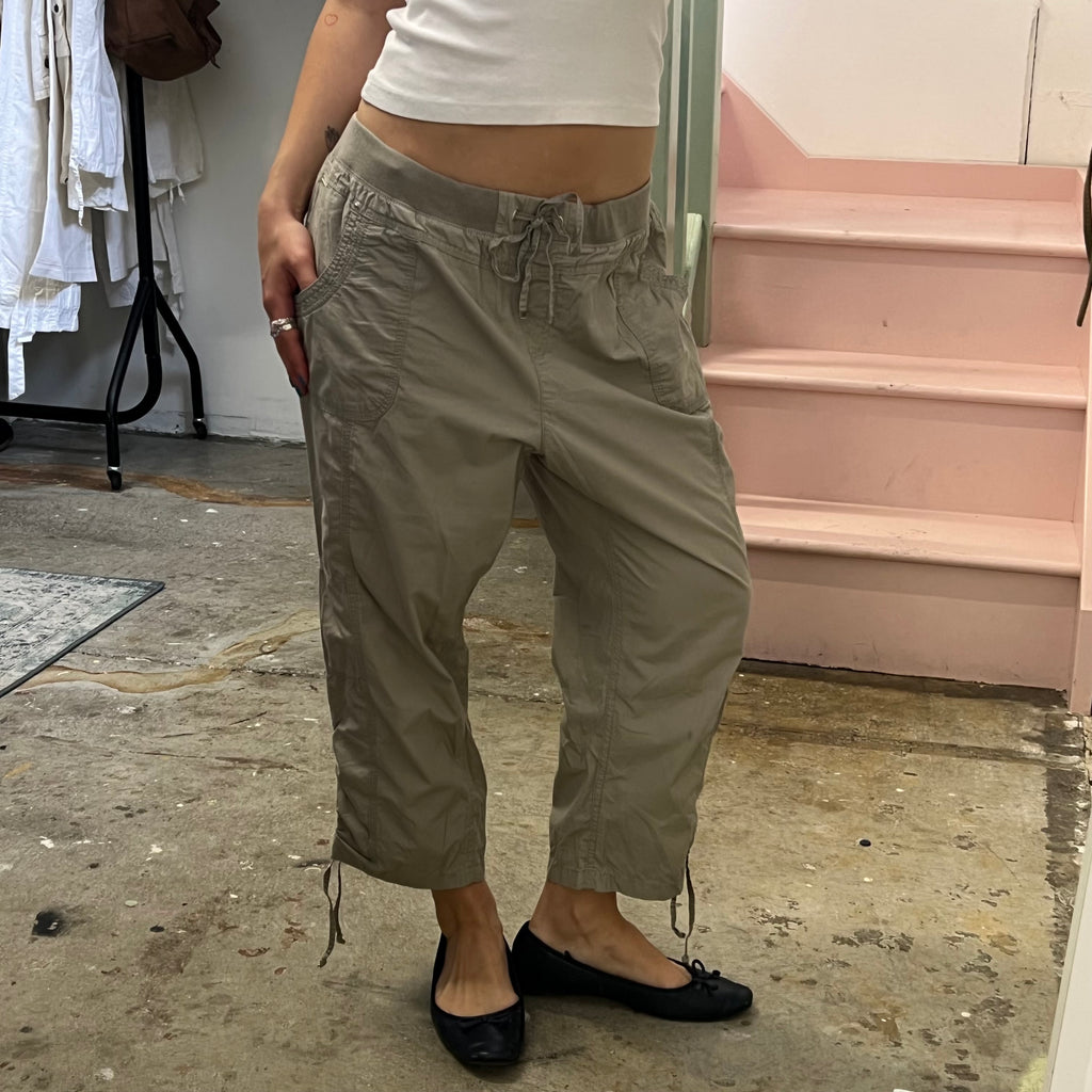 Cream baggy cargo capris