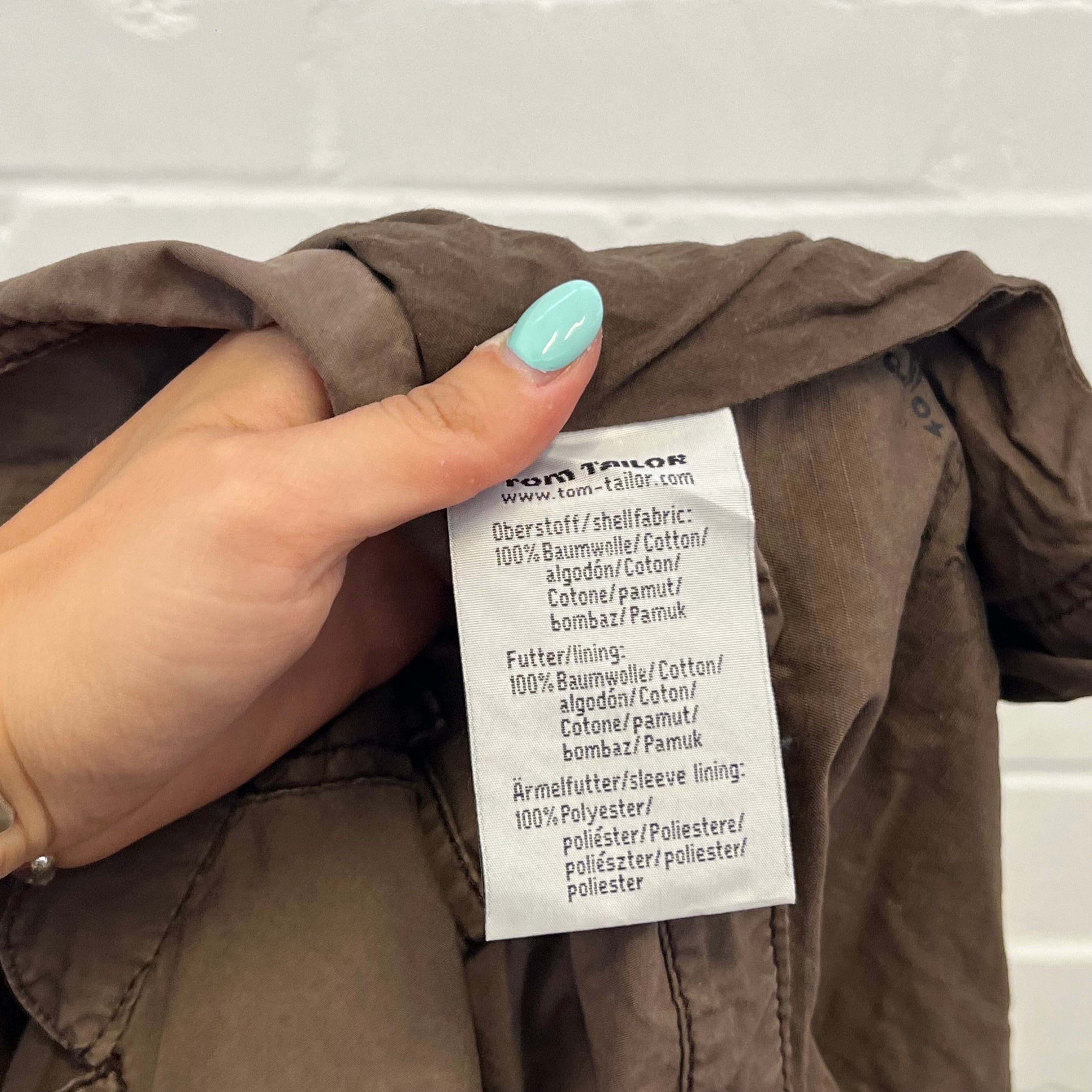 Brown utility style button up lightweight jacket
