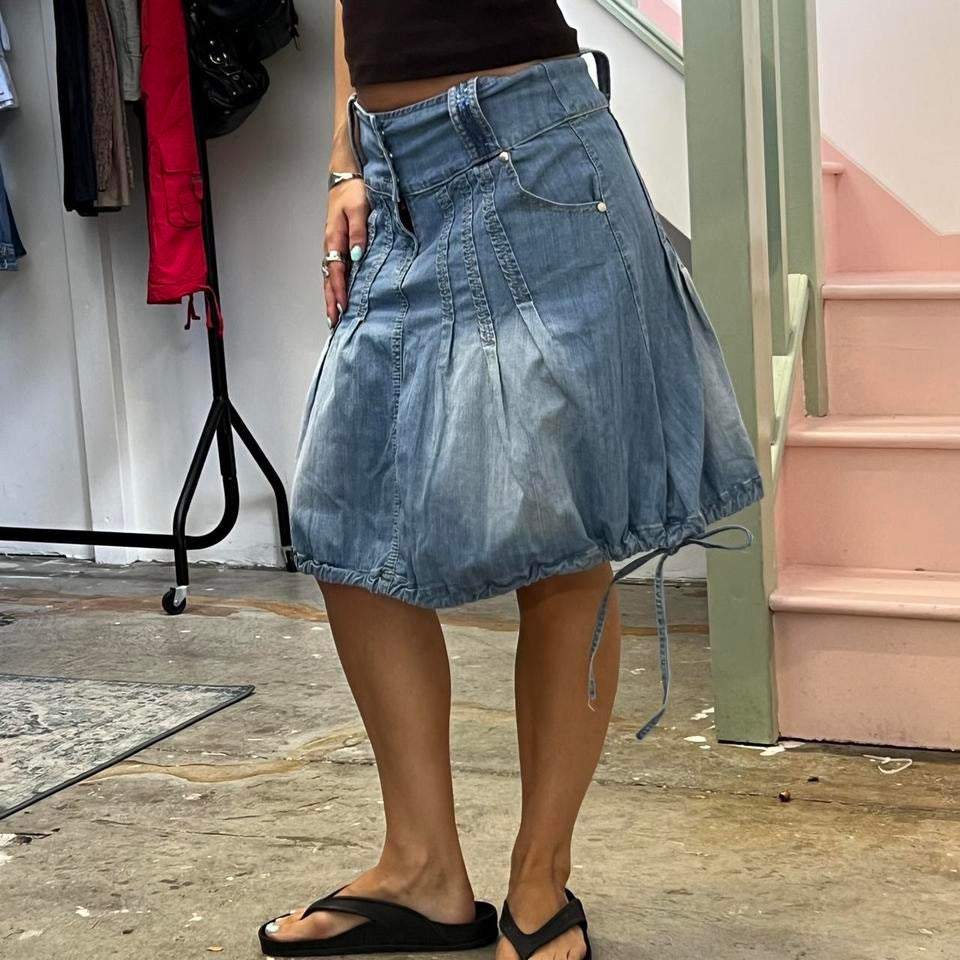 Light wash pleated denim bubble midi skirt