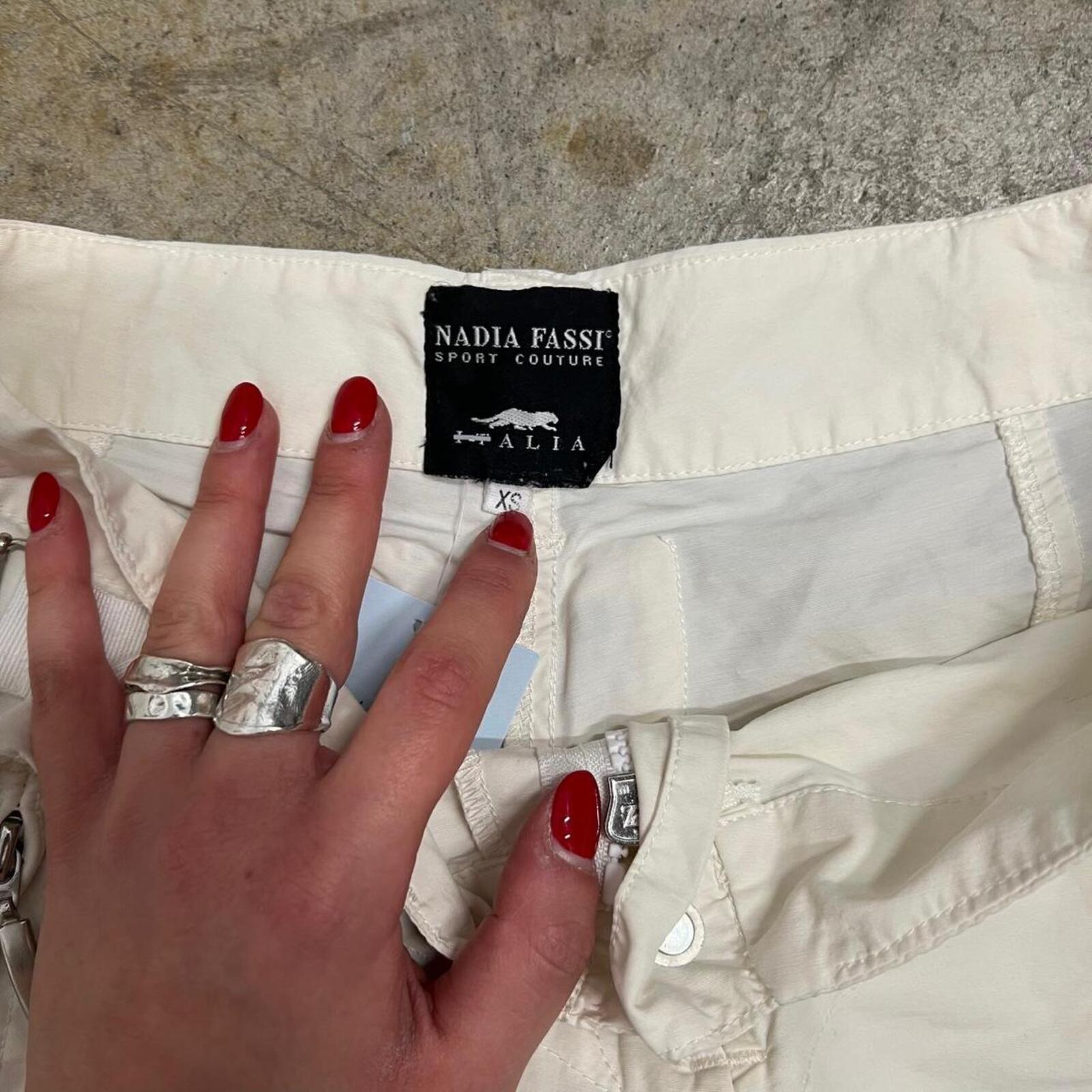 White cargo style cinched low rise vintage balloon style capris