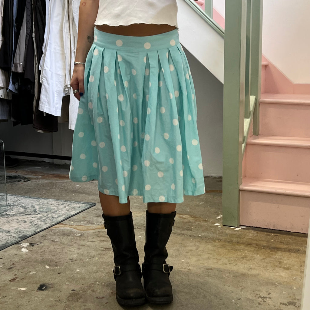 Teal and white polka dot pleated midi skirt