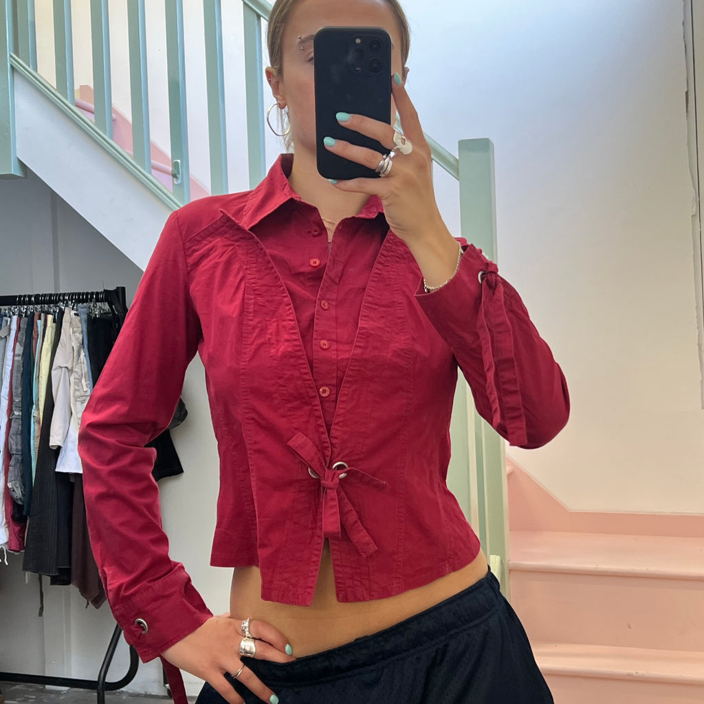 Jennifer red fitted shirt